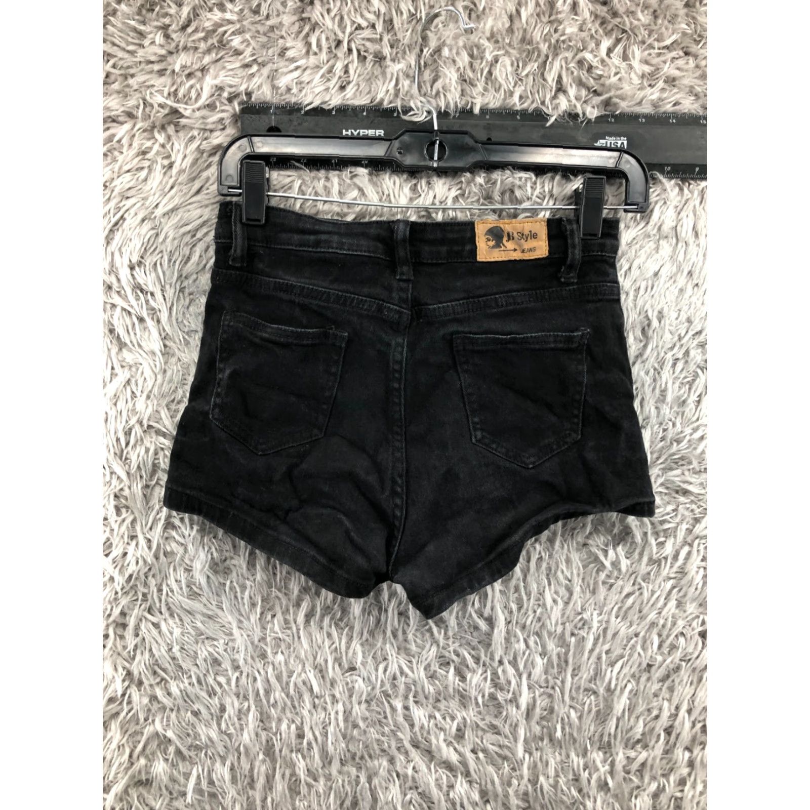 Vintage JB Style Mom Shorts Women's Juniors Size M Dark Wash Black Denim 5-Pocket Rise Mid Inseam 2.0 in. Casual Fashion Size 32" / US 10 / IT 46 - 4 Thumbnail