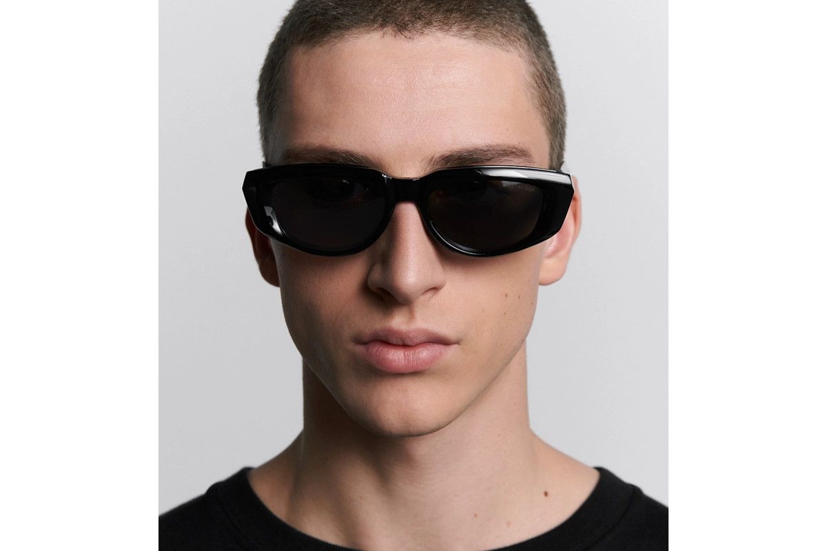 Dior o1bcso1str0126 Size: OS/Diorxplorer S3I in Black Size ONE SIZE - 5 Thumbnail