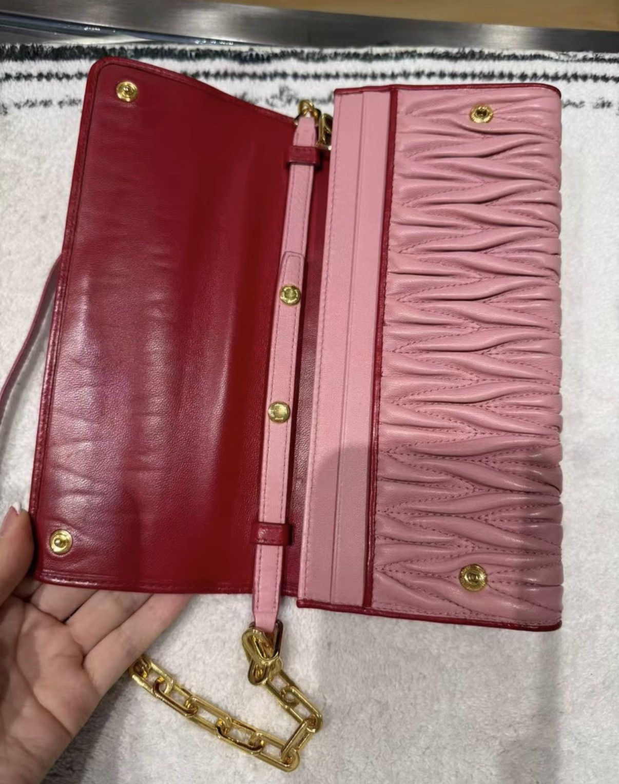Miu Miu Miu Miu Chain Bag in Crinkled Pink Lambskin. Size ONE SIZE - 3 Thumbnail