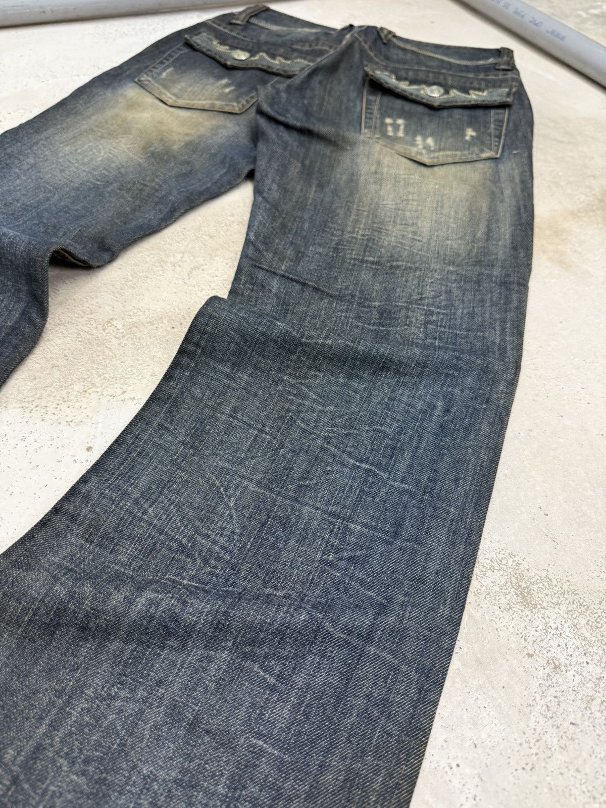 If Six Was Nine Ikka Japan Tribal Embroidered Muddy Wash Flared Denim Jeans Size US 29 - 19 Thumbnail