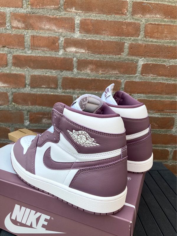 air Jordan 1 retro high og sky j mauve 43 new ds Footwear