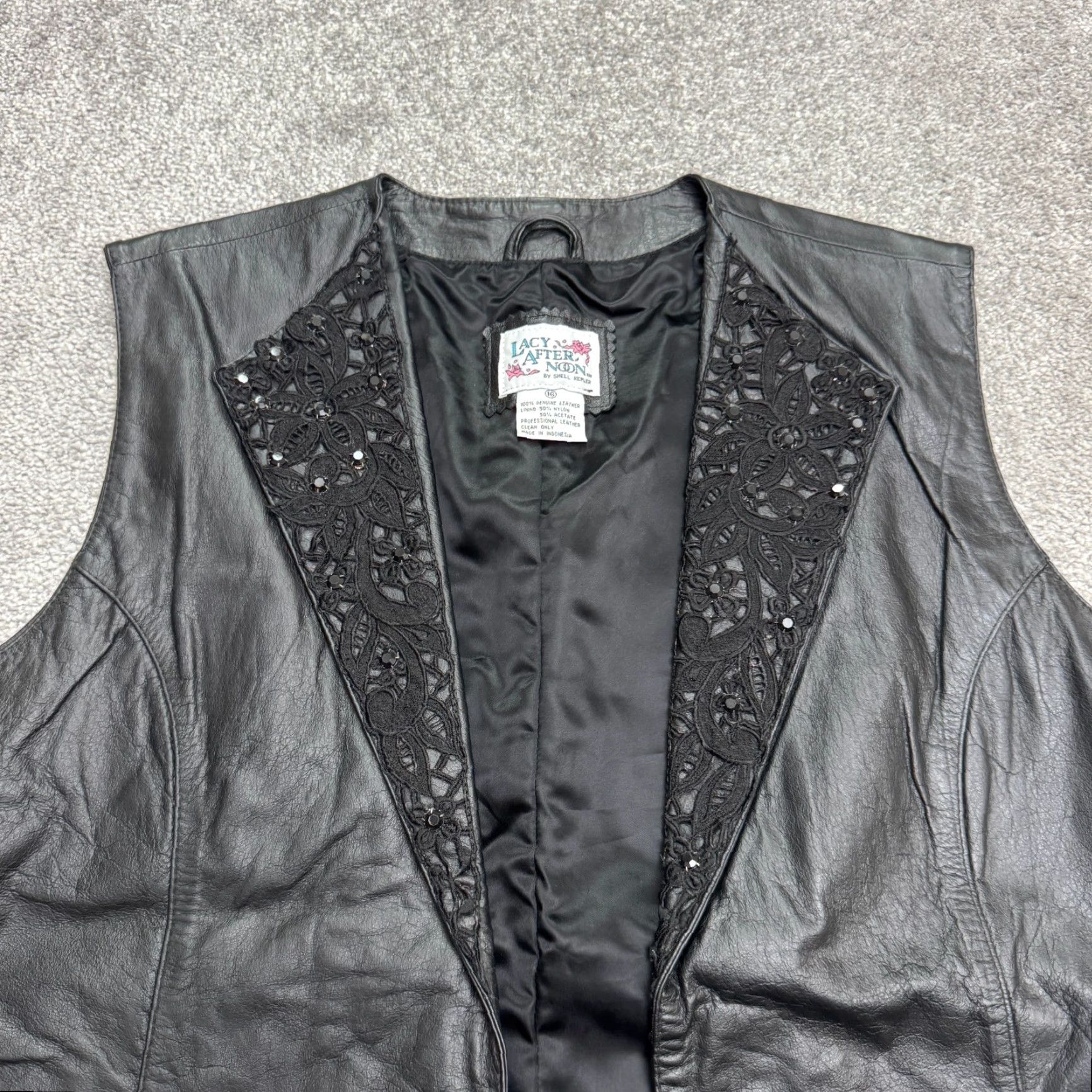 Vintage VINTAGE Embellished Leather Beaded Vest Womens 16 Black Y2K Biker Punk Retro Steampunk Size XXL / US 16-18 / IT 52-54 - 4 Thumbnail