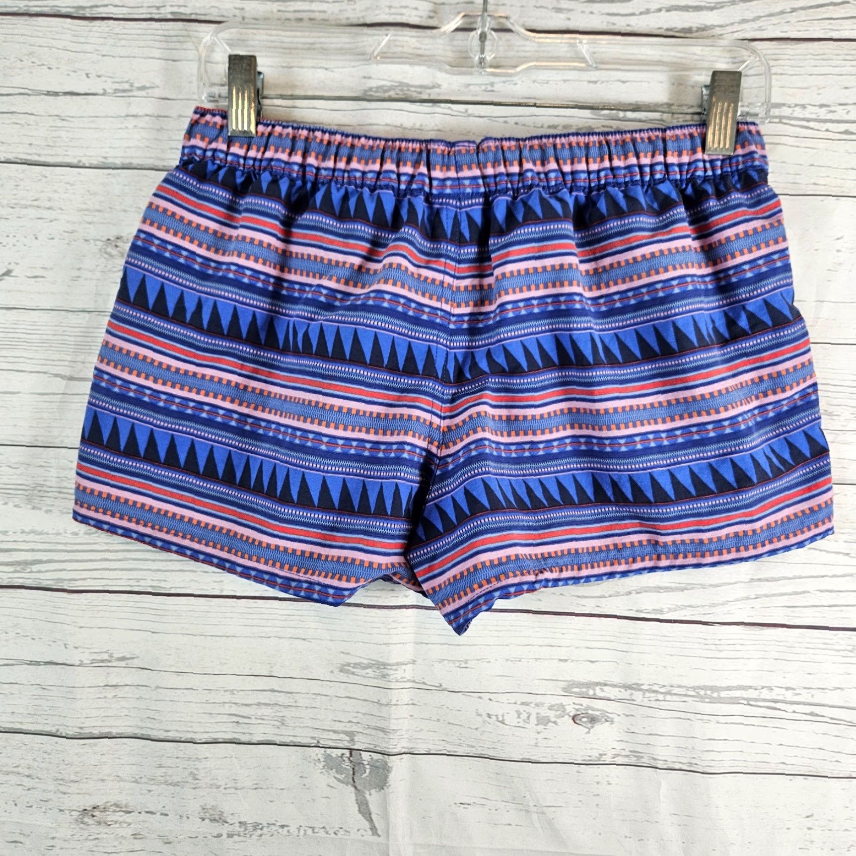 Patagonia Patagonia Shorts Women's S Striped Blue Pink Mid Rise Casual Activewear Shirt? Size 28" / US 6 / IT 42 - 3 Thumbnail