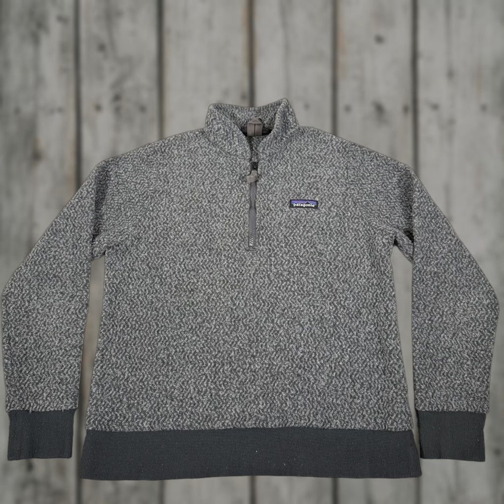Patagonia Patagonia Jacket Womens Medium Gray Woolyester Fleece Pullover Sweater Outdoors Size M / US 6-8 / IT 42-44 - 1 Thumbnail