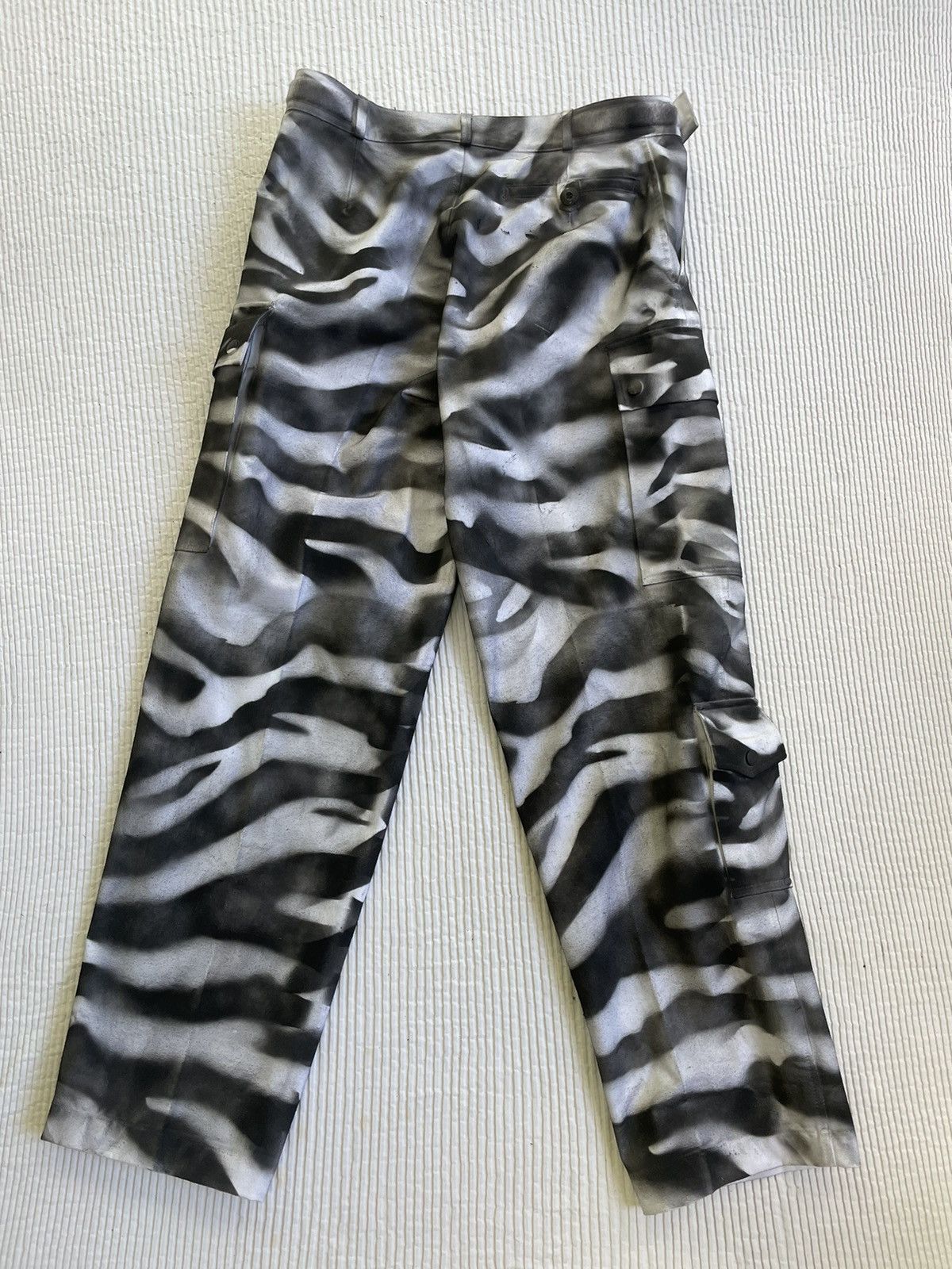 Handmade × Vintage Hand Camo Snow Tiger Cargos Size US 32 / EU 48 - 12 Thumbnail