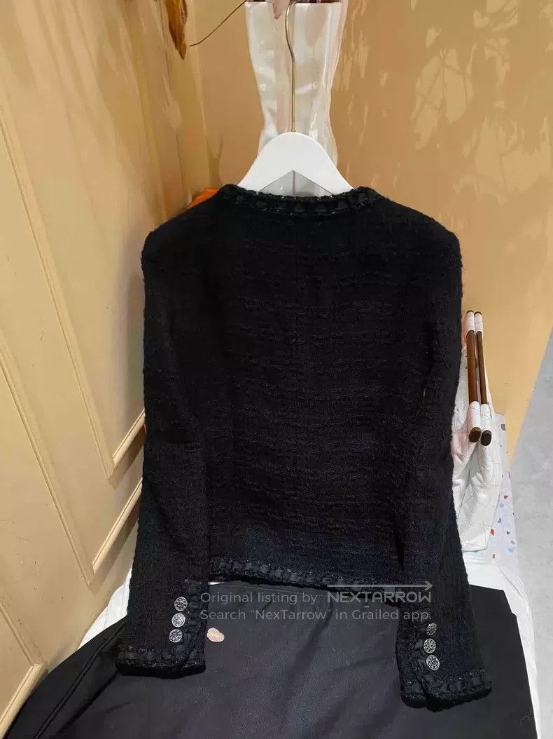 Chanel Chanel Roman black four-pocket jacket Size XS / US 0-2 / IT 36-38 - 4 Thumbnail