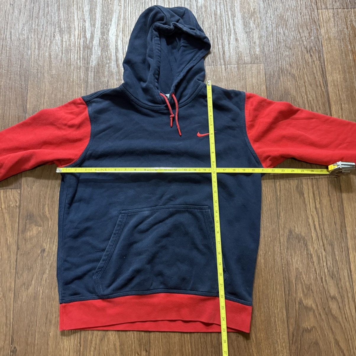 Nike Y2k Vintage 90s Red Swoosh Pullover Nike hoodie Size US M / EU 48-50 / 2 - 4 Thumbnail