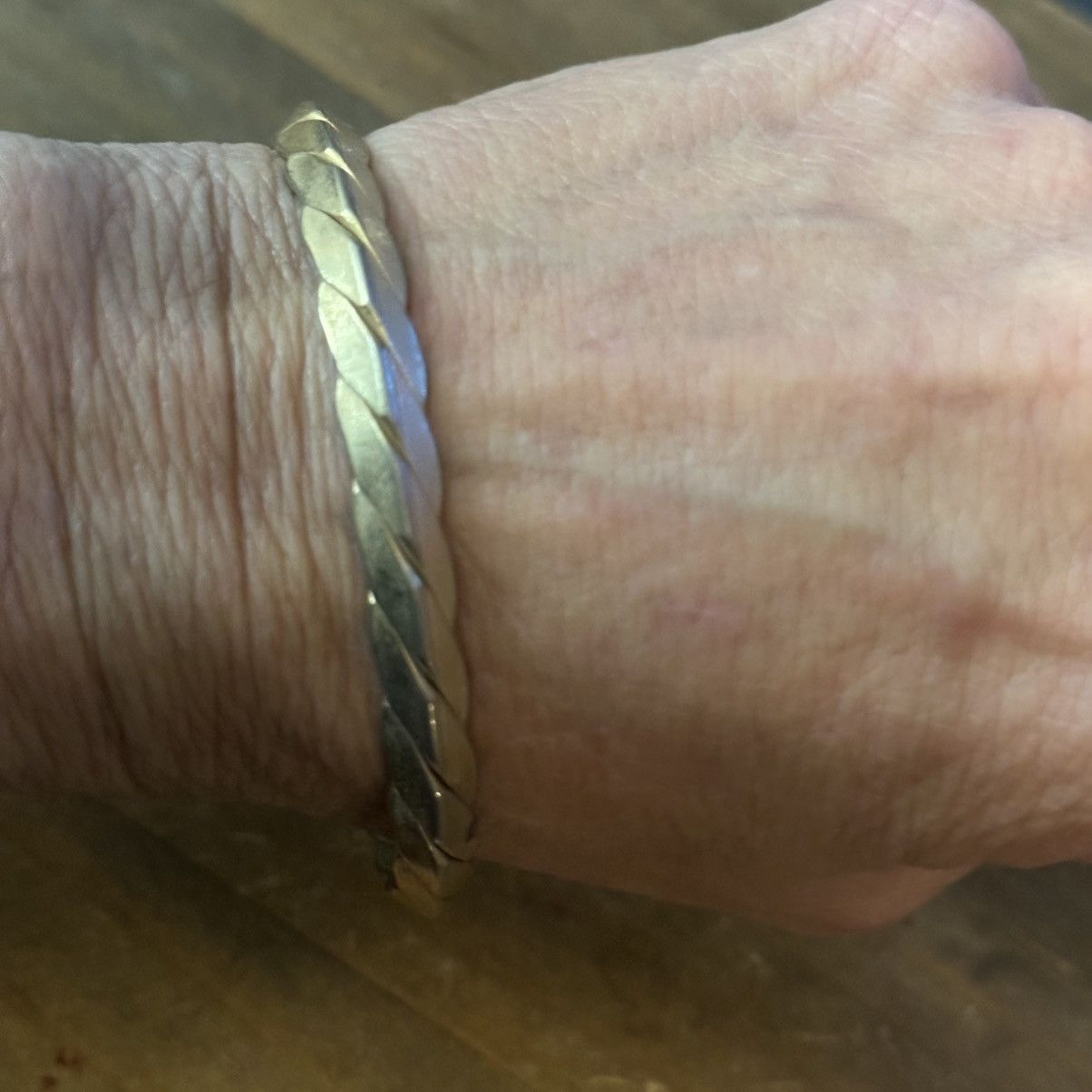 Vintage Vintage gold tone braid bangle bracelet Size ONE SIZE - 2 Thumbnail