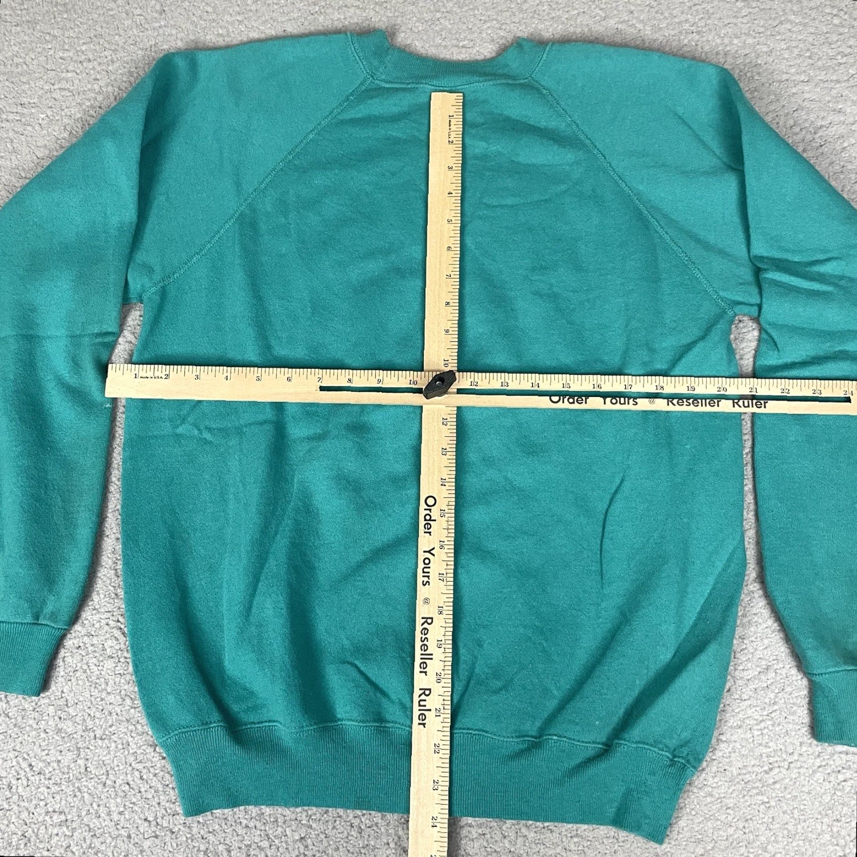 Hanes VINTAGE Hanes Sweatshirt Adult L Crew Neck Green Distressed Logo Graphic 80s 90s Retro Vintage Mens Size US L / EU 52-54 / 3 - 7 Thumbnail