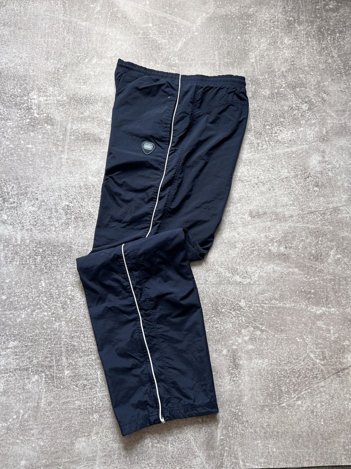 Nike Vintage Nike Track Pants Nylon Baggy Double Swoosh Hype Y2K Size US 38 / EU 54 - 1 Thumbnail