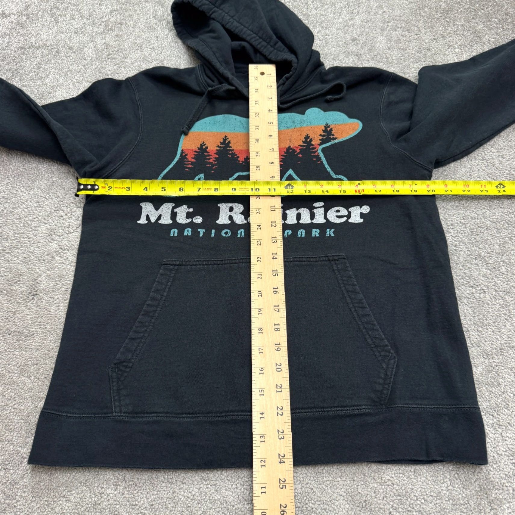 Port & Company Port & Company Hoodie Mt Rainer National Park Men Medium Black Bear sweatshirt Size US M / EU 48-50 / 2 - 5 Thumbnail