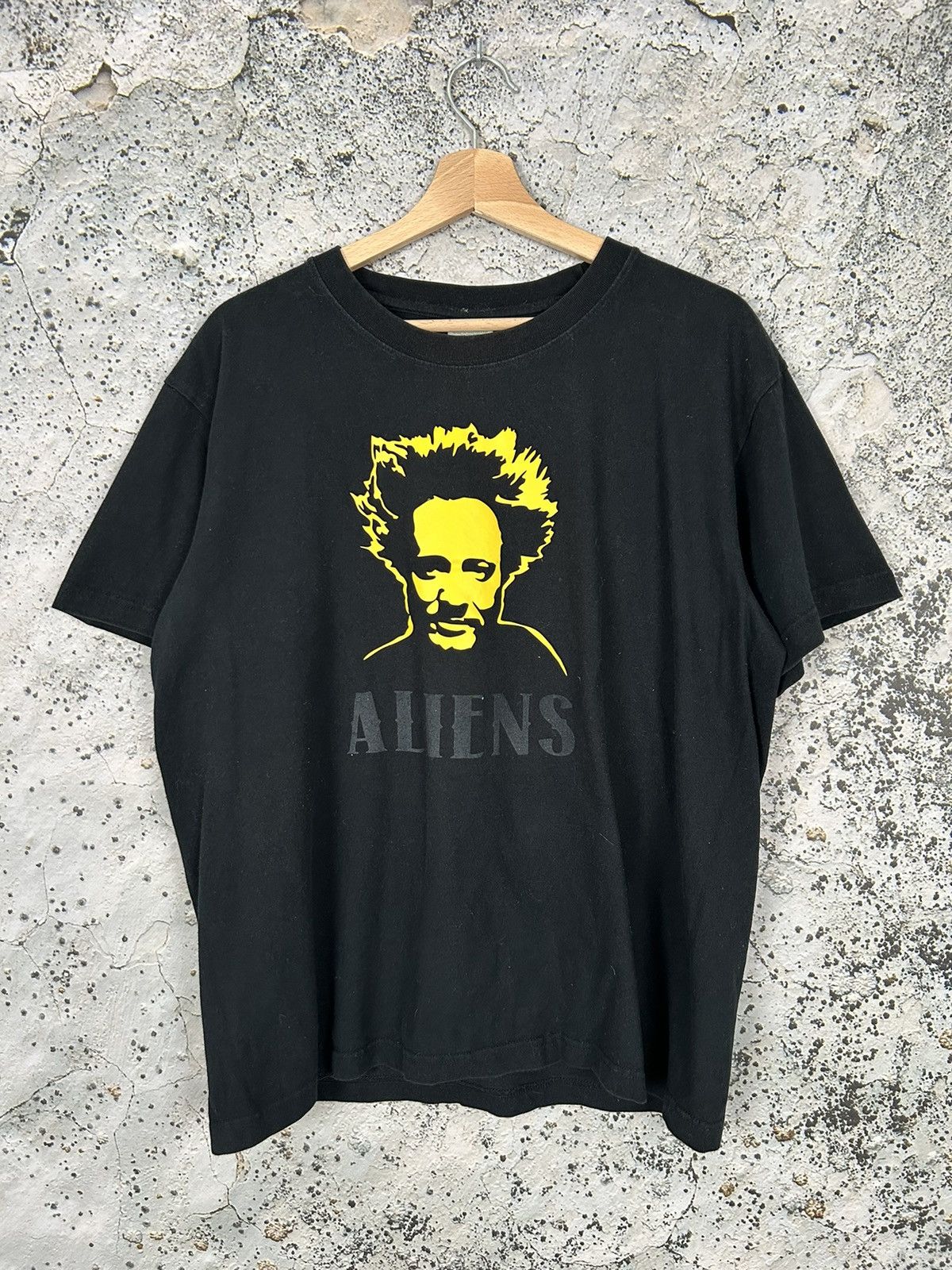 Vintage Vintage Aliens Graphic Tee Streetwear Movie Film Retro Size US L / EU 52-54 / 3 - 1 Thumbnail