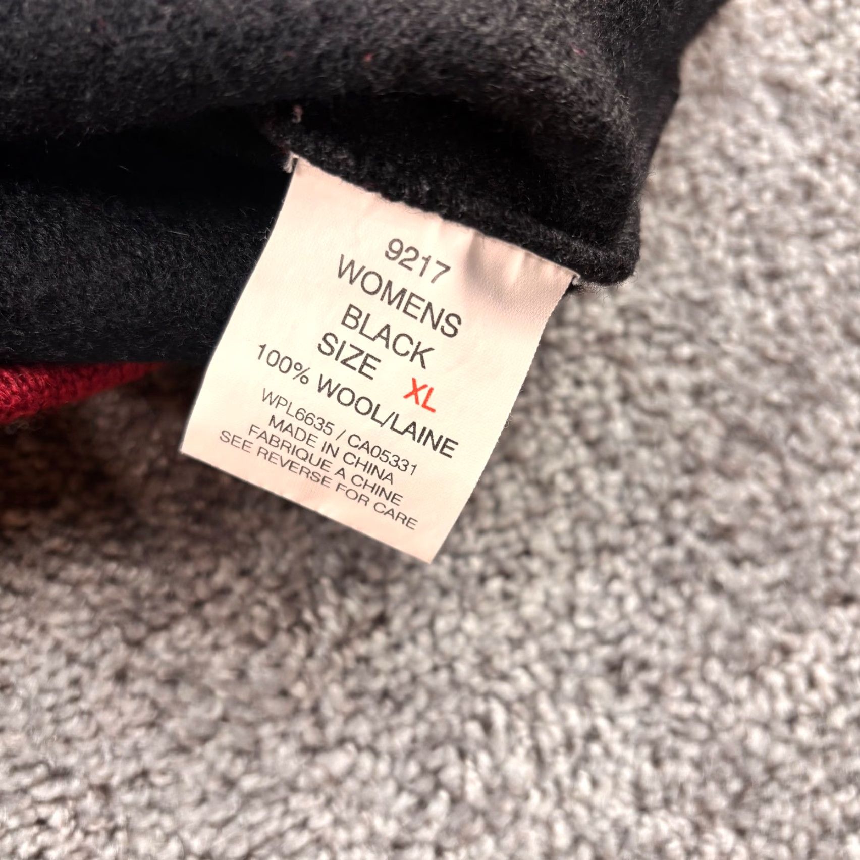 Vintage Woolrich Cardigan Sweater Womens L Black Wool Snowflake Vintage Holiday Winter Christmas Fair Isle Knit Round Neck Long Sleeve Regular Fit Size L / US 10 / IT 46 - 4 Thumbnail
