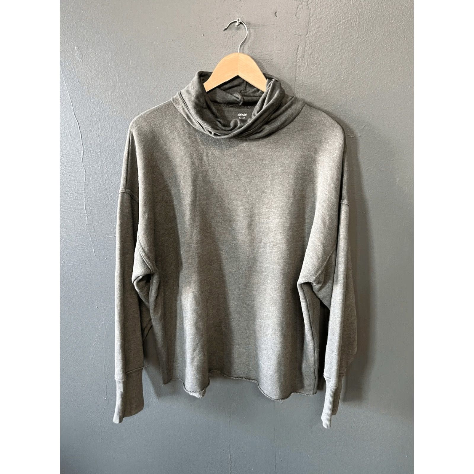 Vintage Aerie Sweatshirt Pullover Turtleneck Long Sleeve Green Women's Size S Regular** Size S / US 4 / IT 40 - 2 Thumbnail