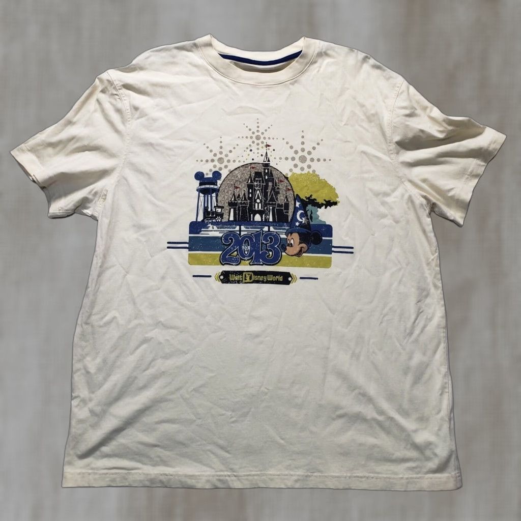 Disney Disney Parks Walt Disney World 2013 Sorcerer Mickey Castle T-Shirt Adult Men 2XL Size US XXL / EU 58 / 5 - 1 Thumbnail