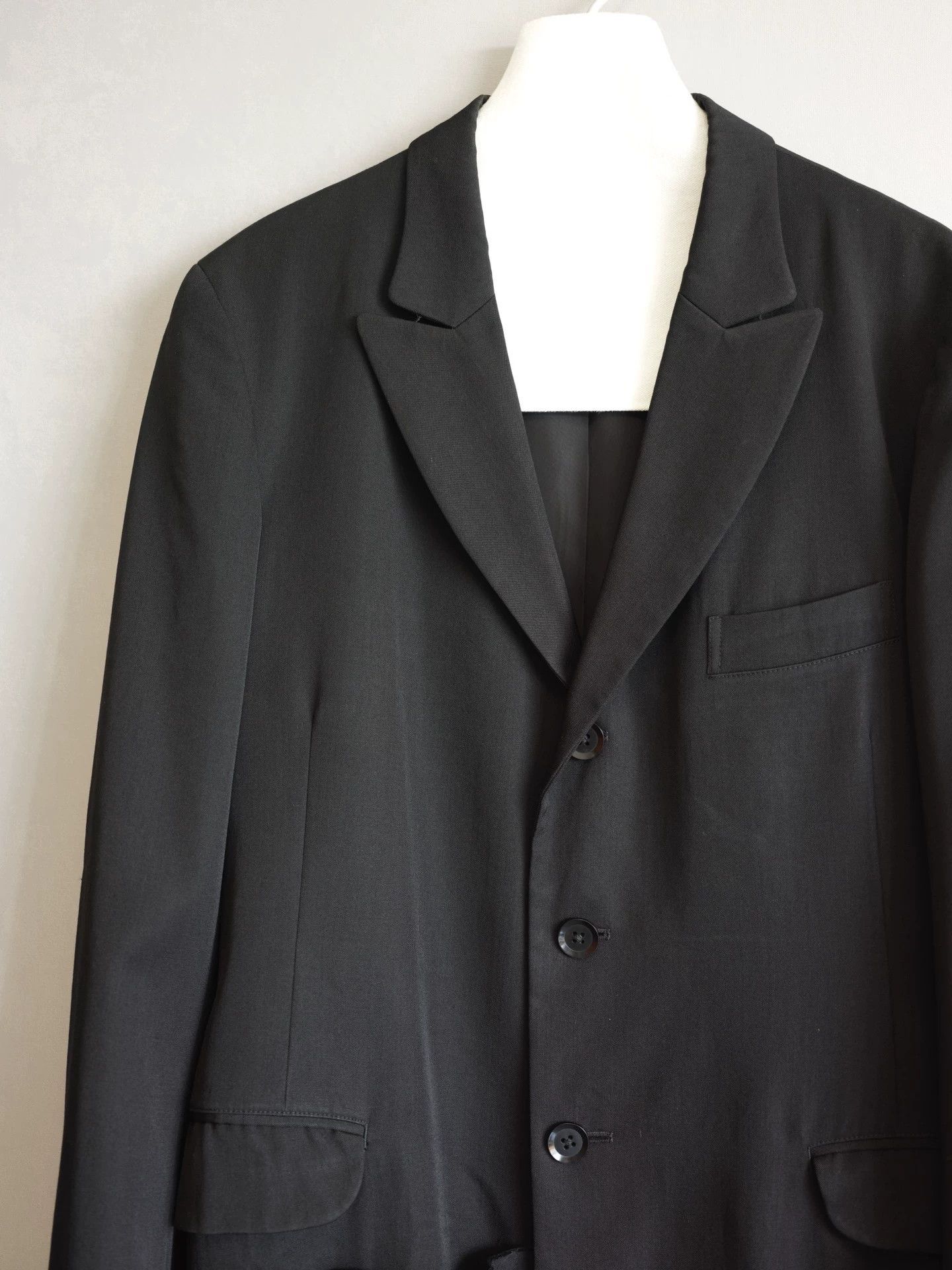 Yohji Yamamoto Yohji Yamamoto 13AW Pleated Asymmetric Coat Size 3 Size US L / EU 52-54 / 3 - 3 Thumbnail