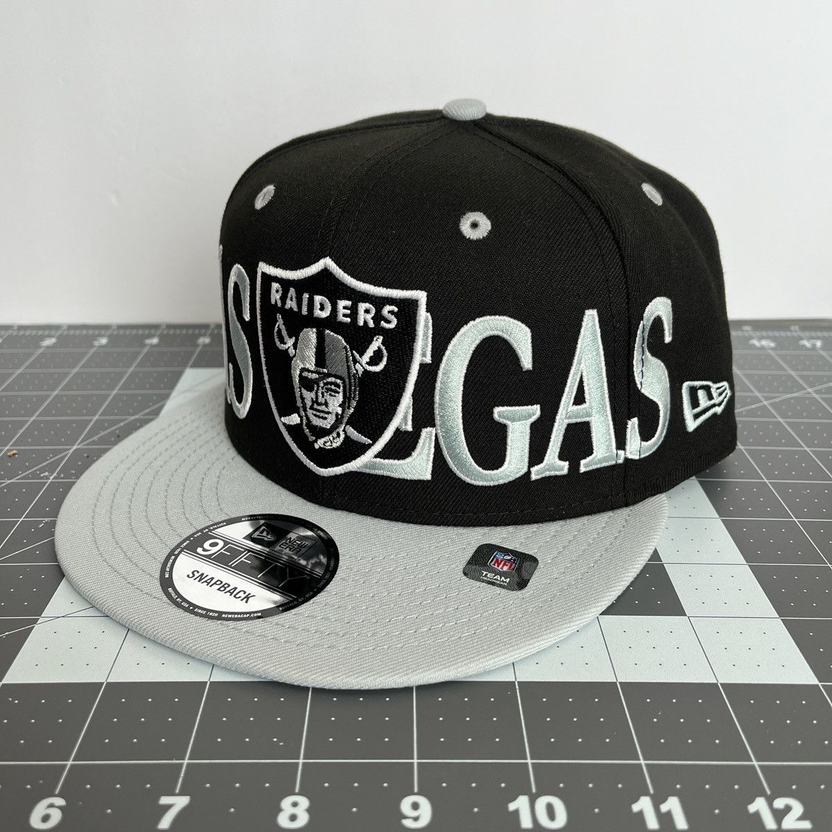 New Era Las Vegas Raiders Black Classic 9fifty Snapback Size ONE SIZE - 3 Thumbnail
