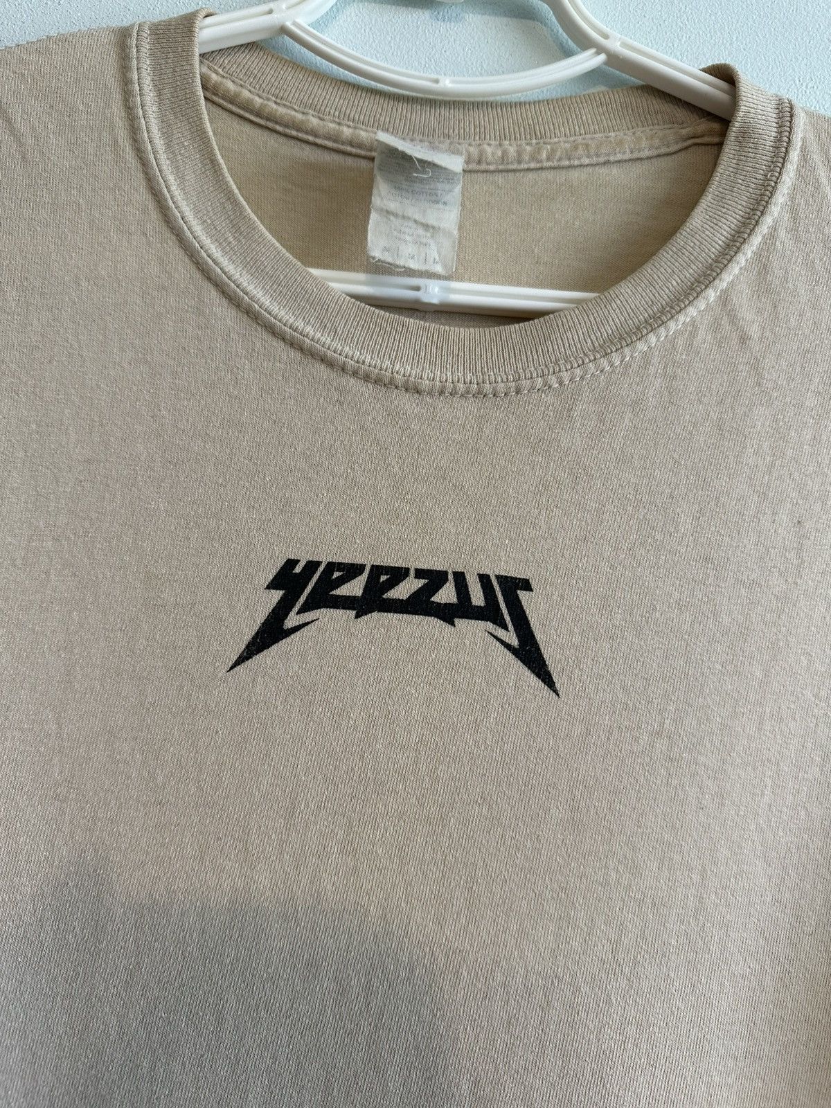 Gildan UNRELEASED Kanye West Yeezus How to Beat The Devil T-shirt Size US L / EU 52-54 / 3 - 6 Thumbnail