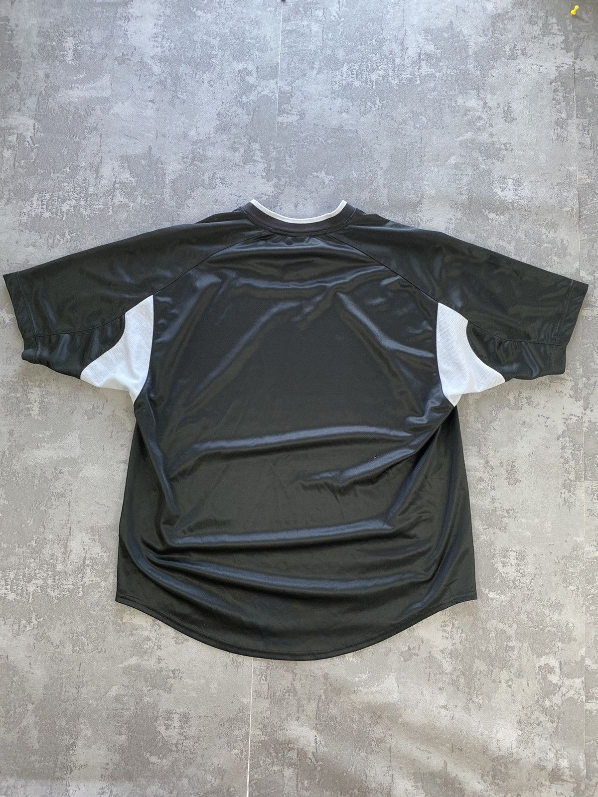 Nike × Vintage 💎Y2K 90s Spell out Centre Swoosh Logo T-shirt M Tee Size US L / EU 52-54 / 3 - 7 Thumbnail