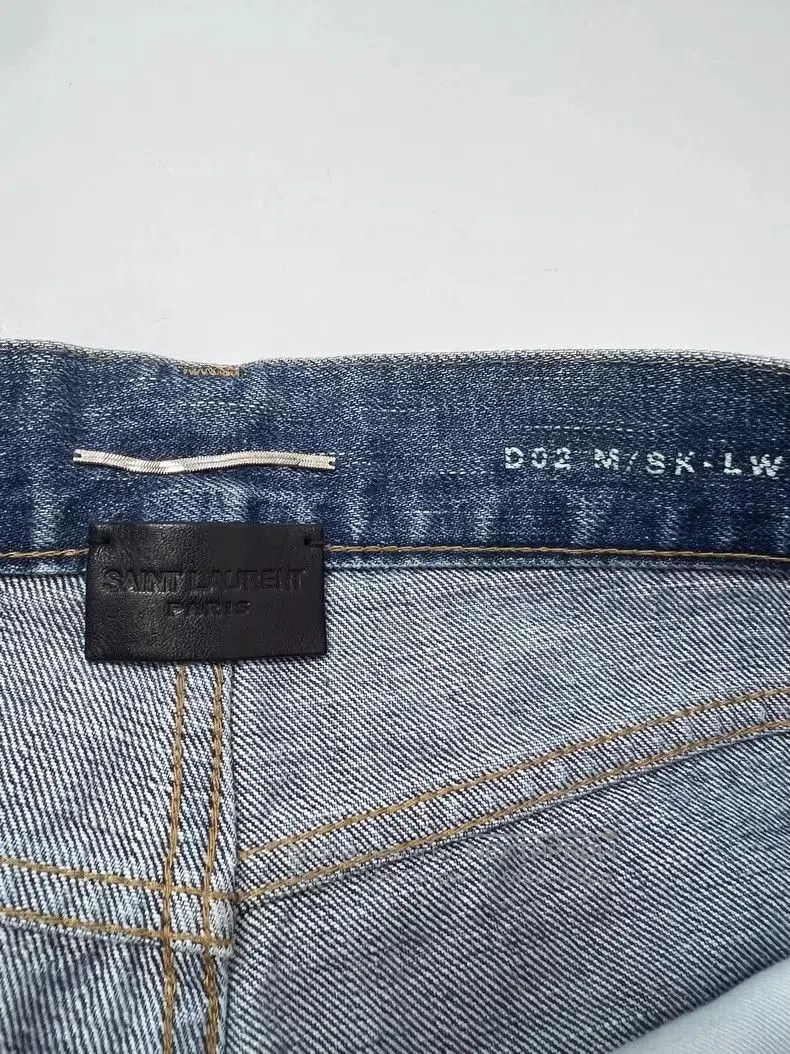 Saint Laurent Paris Saint Laurent Distressed Denim Jeans. Size US 27 - 5 Thumbnail