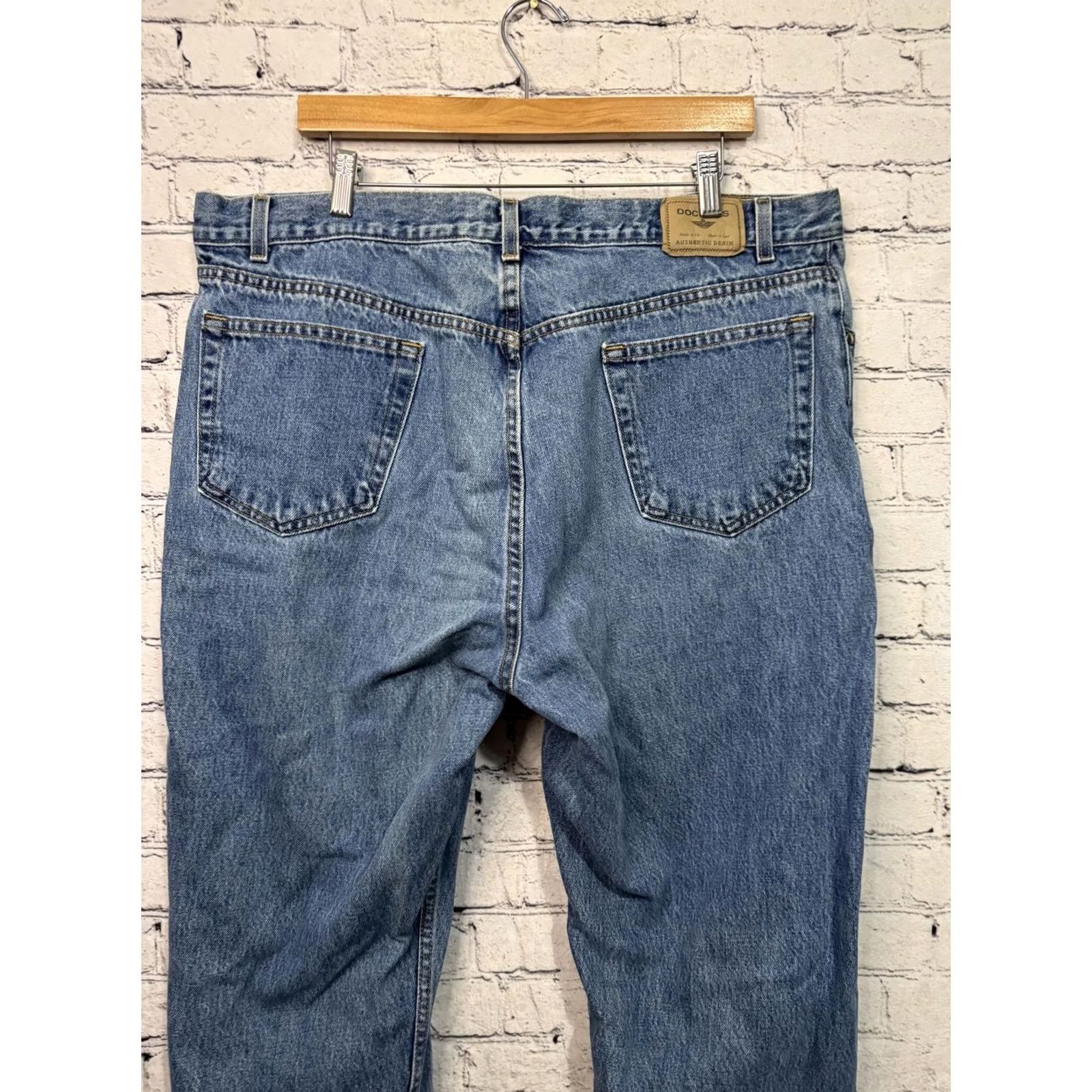 Dockers Dockers Jeans Denim Men's Jeans W42 L30 Blue Solid Button 5-Pocket Regular Big & Tall Mens Size US 42 / EU 58 - 7 Thumbnail