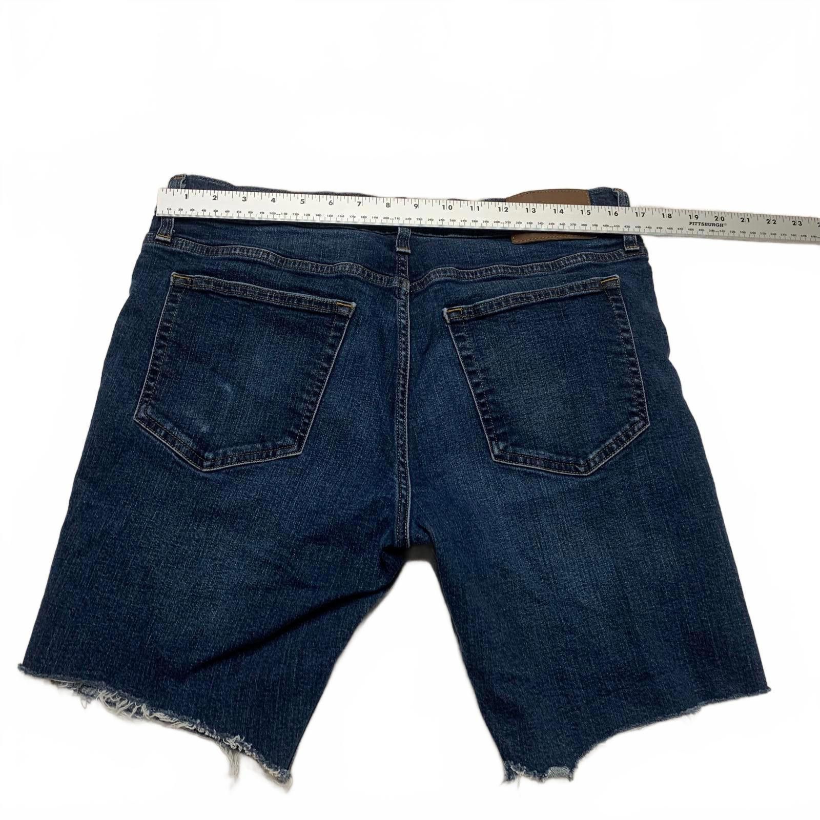 J.Crew J.Crew Mercantile 34x32 Dark Blue Denim Cutoff Shorts Size US 34 / EU 50 - 9 Thumbnail