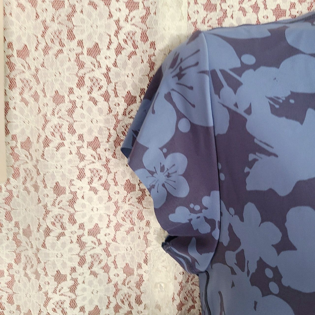 American Eagle Outfitters American eagle blue floral print scalloped crop top size XL Size XL / US 12-14 / IT 48-50 - 4 Thumbnail
