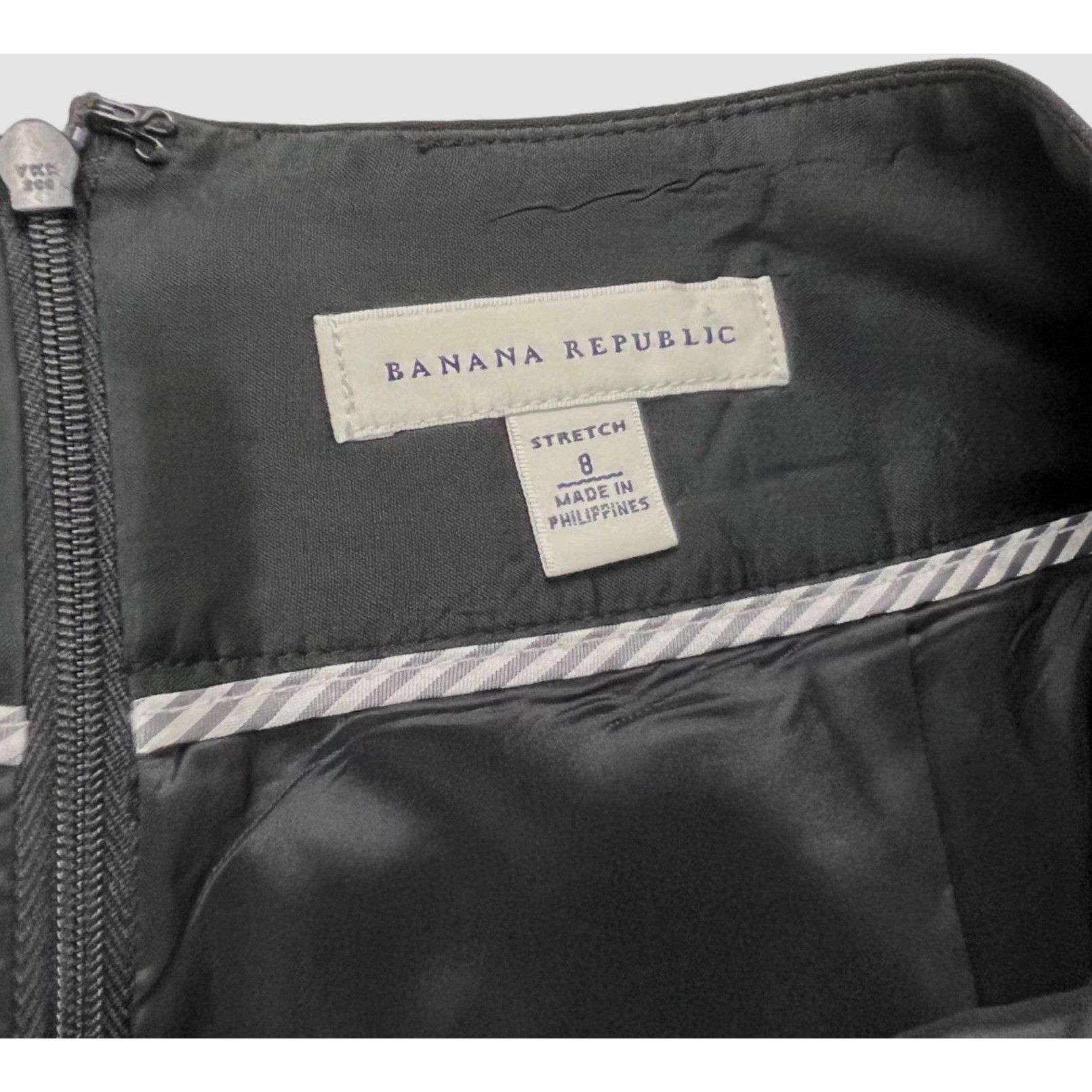 Banana Republic Banana Republic Women's Black Stretch Wool Pencil Skirt Clas Size 30" / US 8 / IT 44 - 2 Thumbnail
