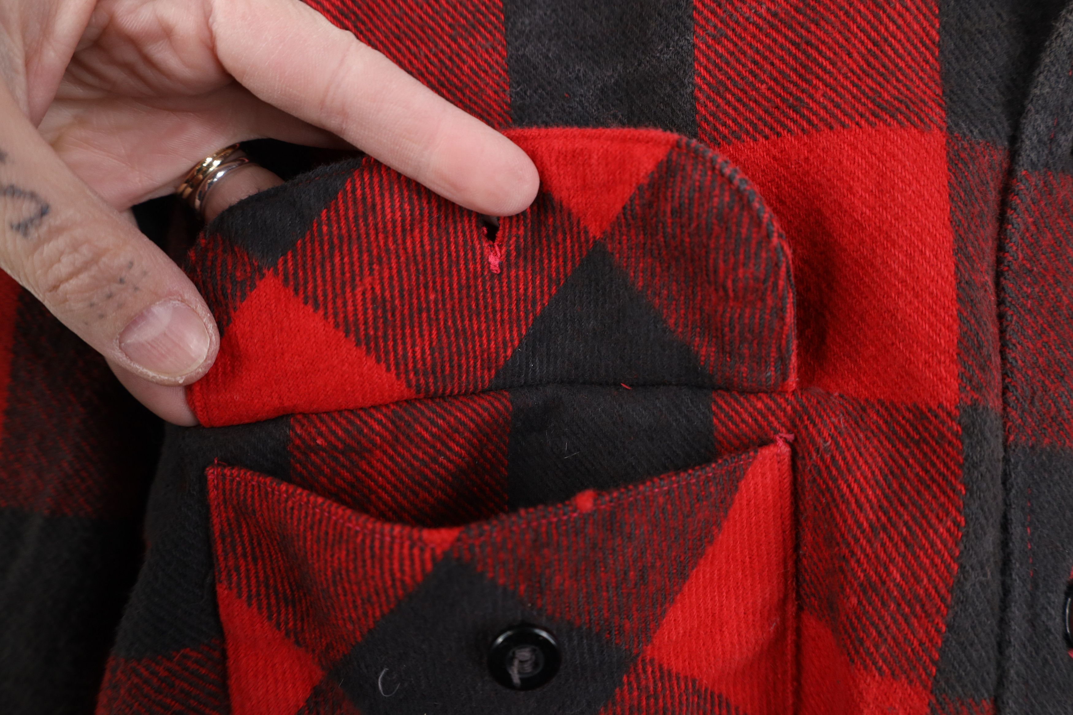 Vintage Vintage 90s Streetwear Heavyweight Button Shirt Plaid Size US M / EU 48-50 / 2 - 5 Thumbnail