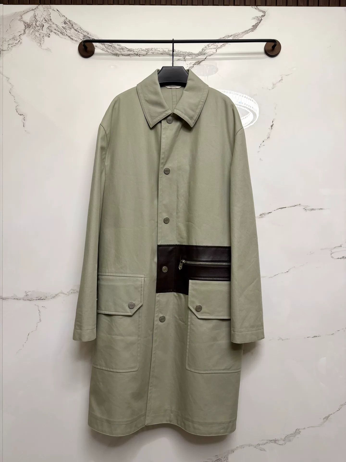 Hermes hermes gray and white leather coat Size XL / US 12-14 / IT 48-50 - 1 Thumbnail