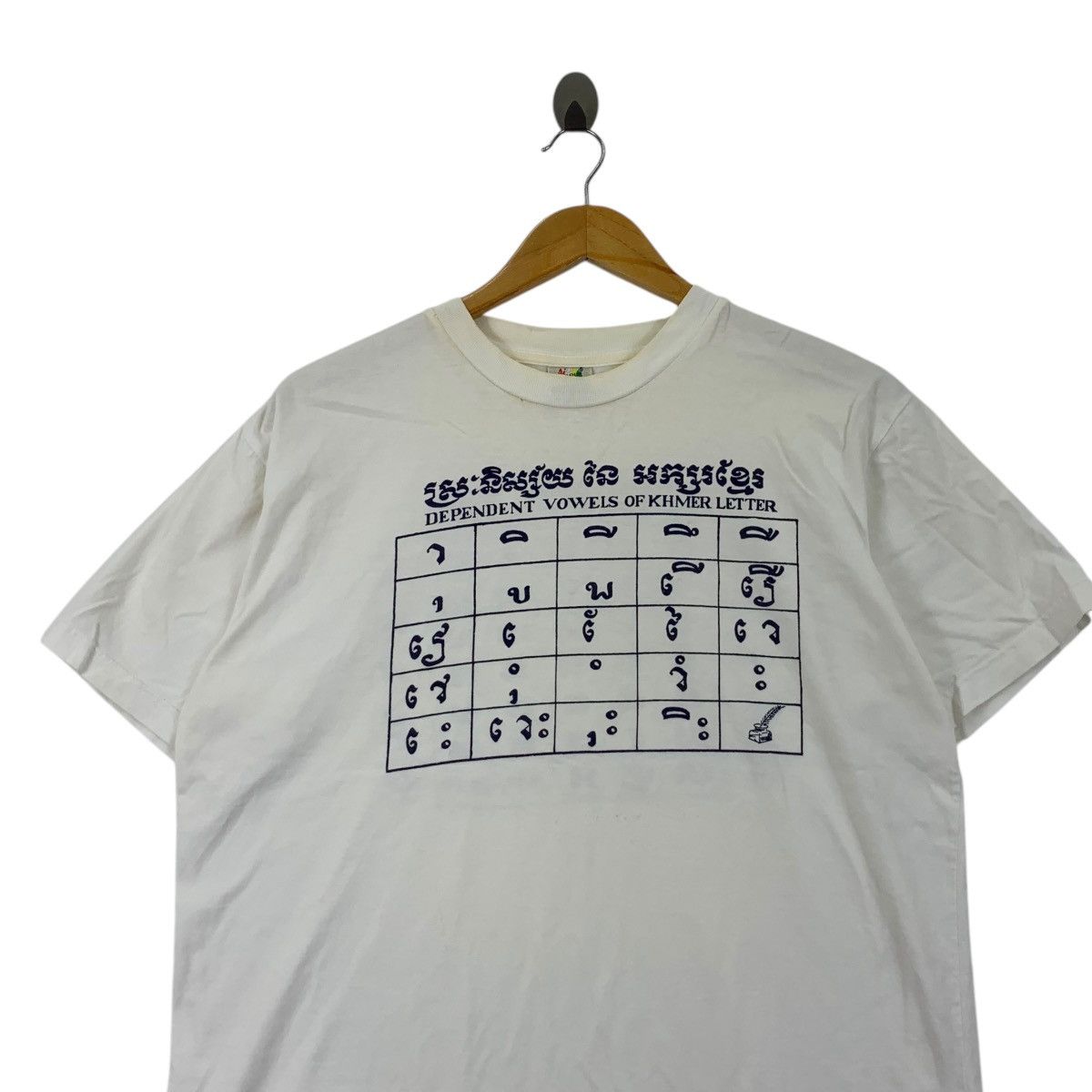 Vintage Vintage KHMER LETTER SANSKRIT Alphabet Tee Shirt Top Size L / US 10 / IT 46 - 2 Thumbnail