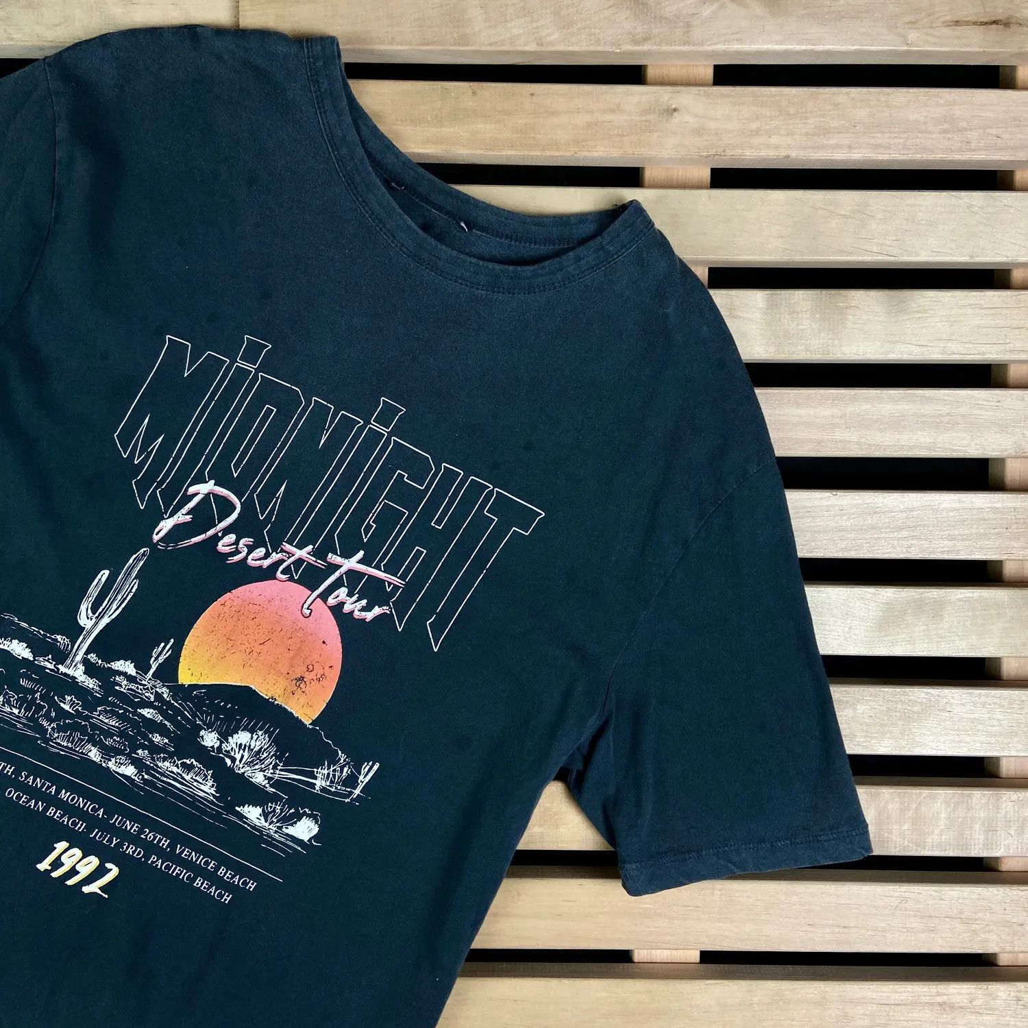 Band Tees Mens Vintage T Shirt Midnight Desert Tour Size M Size US M / EU 48-50 / 2 - 2 Thumbnail