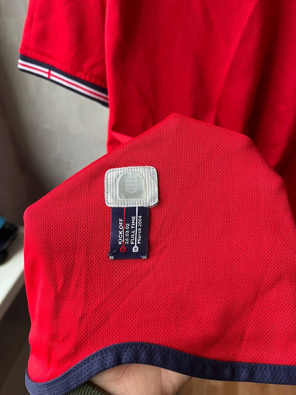 Umbro 2002/04 ENGLAND TEAM REVERSIBLE SOCCER JERSEY SHIRT UMBRO L Size US L / EU 52-54 / 3 - 6 Thumbnail