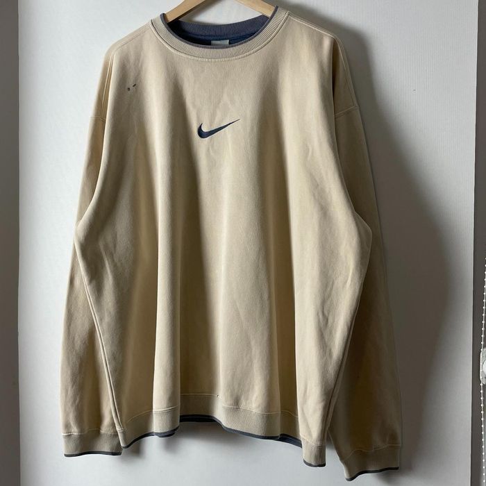 Nike vintage best sale sweatshirt cream