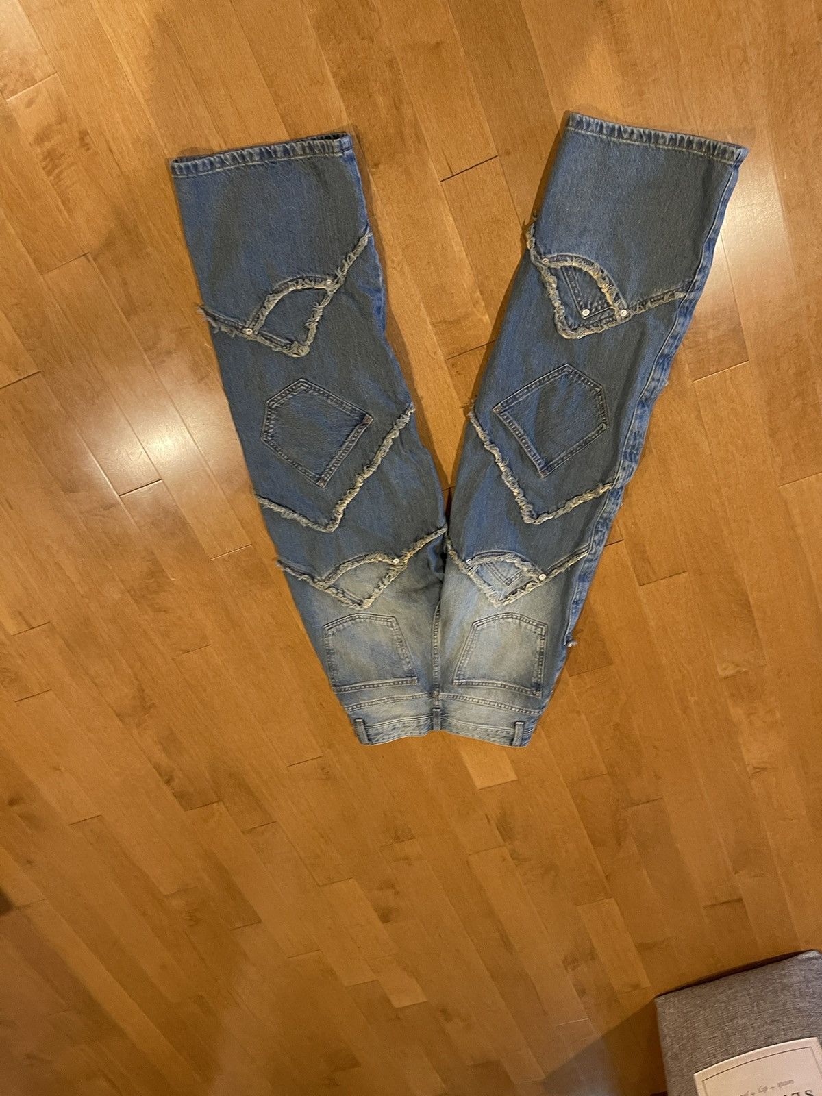 Jean Y2K bershka super baggy embroidered jeans Size US 28 / EU 44 - 1 Thumbnail