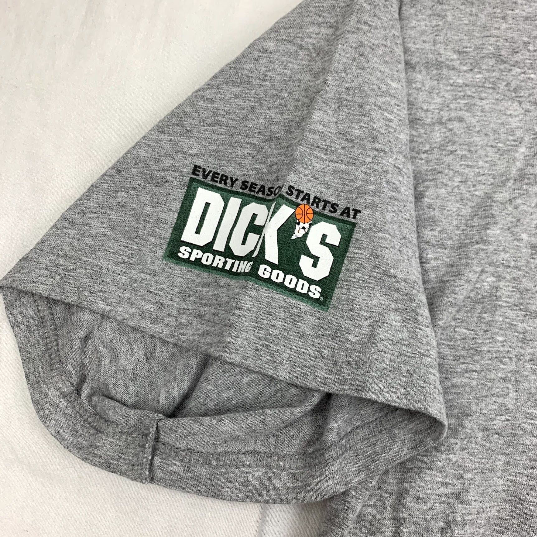 Adidas Vintage adidas T Shirt Adult Large Gray Dicks Sporting Goods Soccer Y2K Logo Size US L / EU 52-54 / 3 - 4 Thumbnail