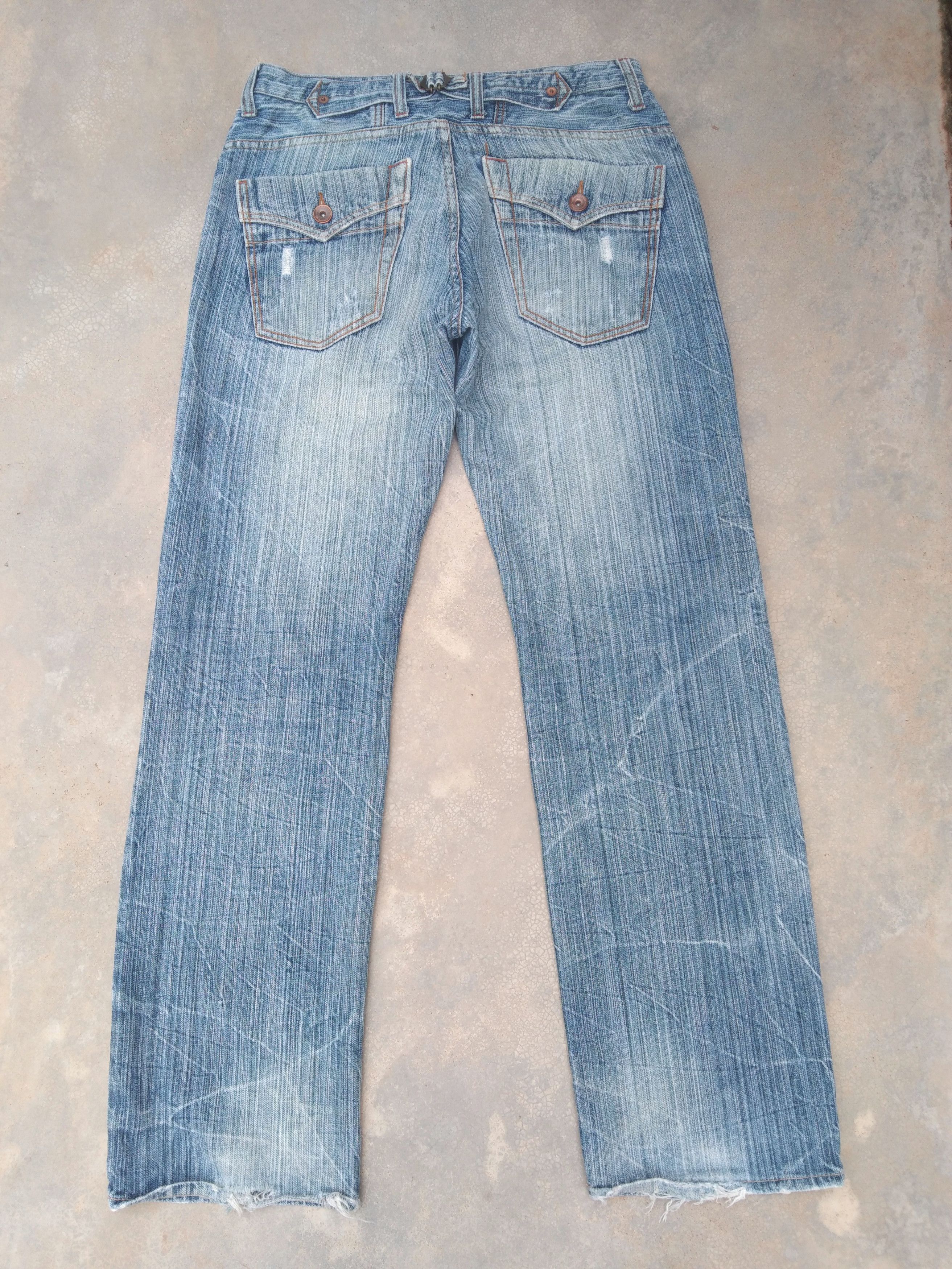 Mossimo Vintage Mossimo Straight Leg Faded Distressed Jeans 33x34 Size US 33 - 2 Thumbnail