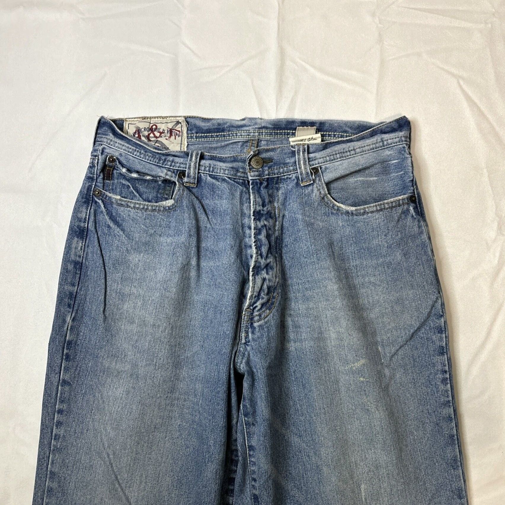 Abercrombie & Fitch Abercrombie & Fitch Men Jeans 31x32 Blue Denim Distressed Boot Cut Stretch Y2K Regular Inseam 32 Size US 31 - 2 Thumbnail