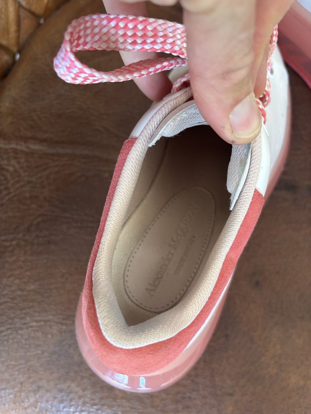 Alexander McQueen Alexander McQueen sneaker pink and white Size US 6 / IT 36 - 9 Thumbnail