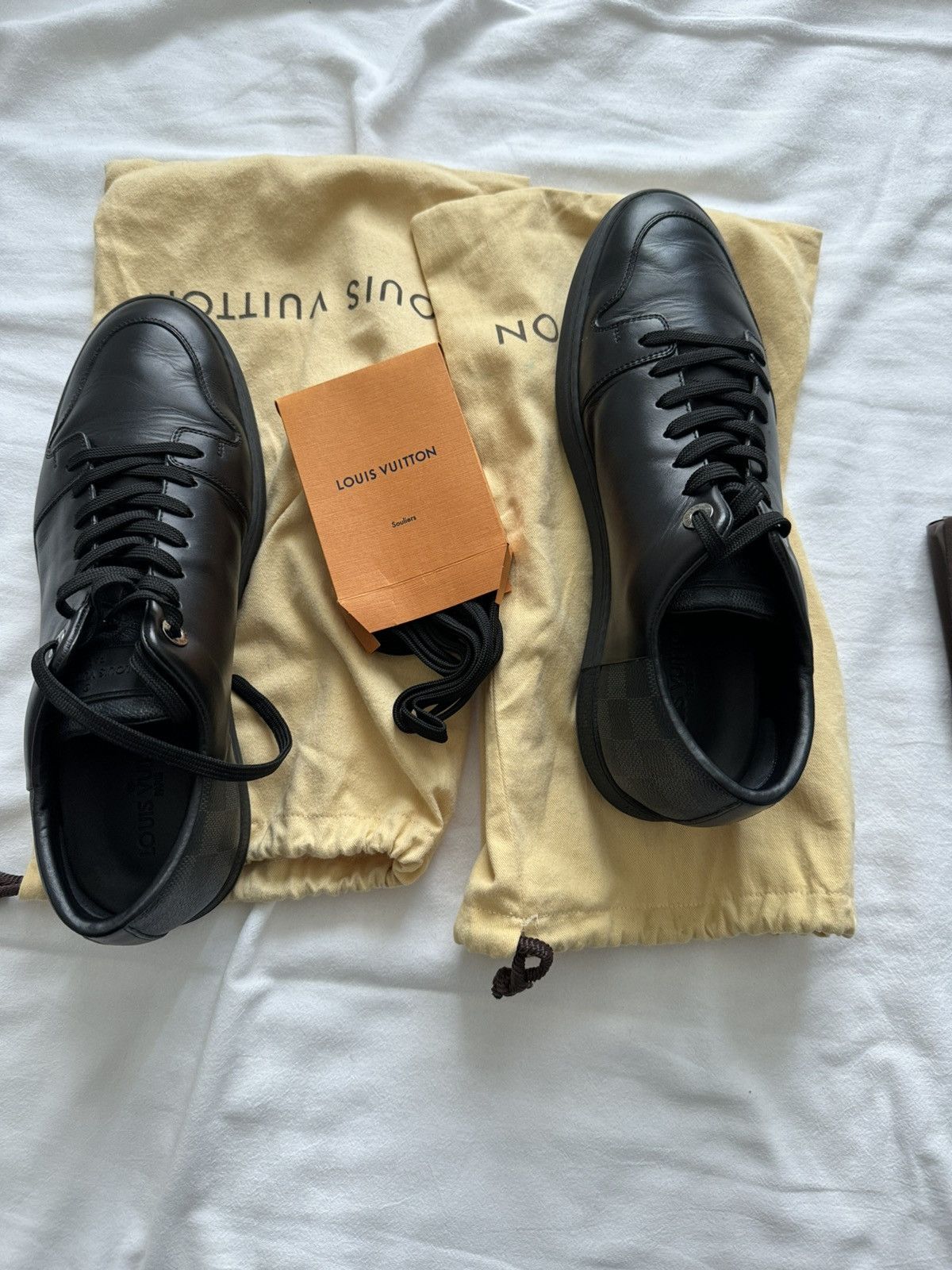 Louis Vuitton Louis Vuitton damier sneaker Size US 9 / EU 42 - 10 Thumbnail
