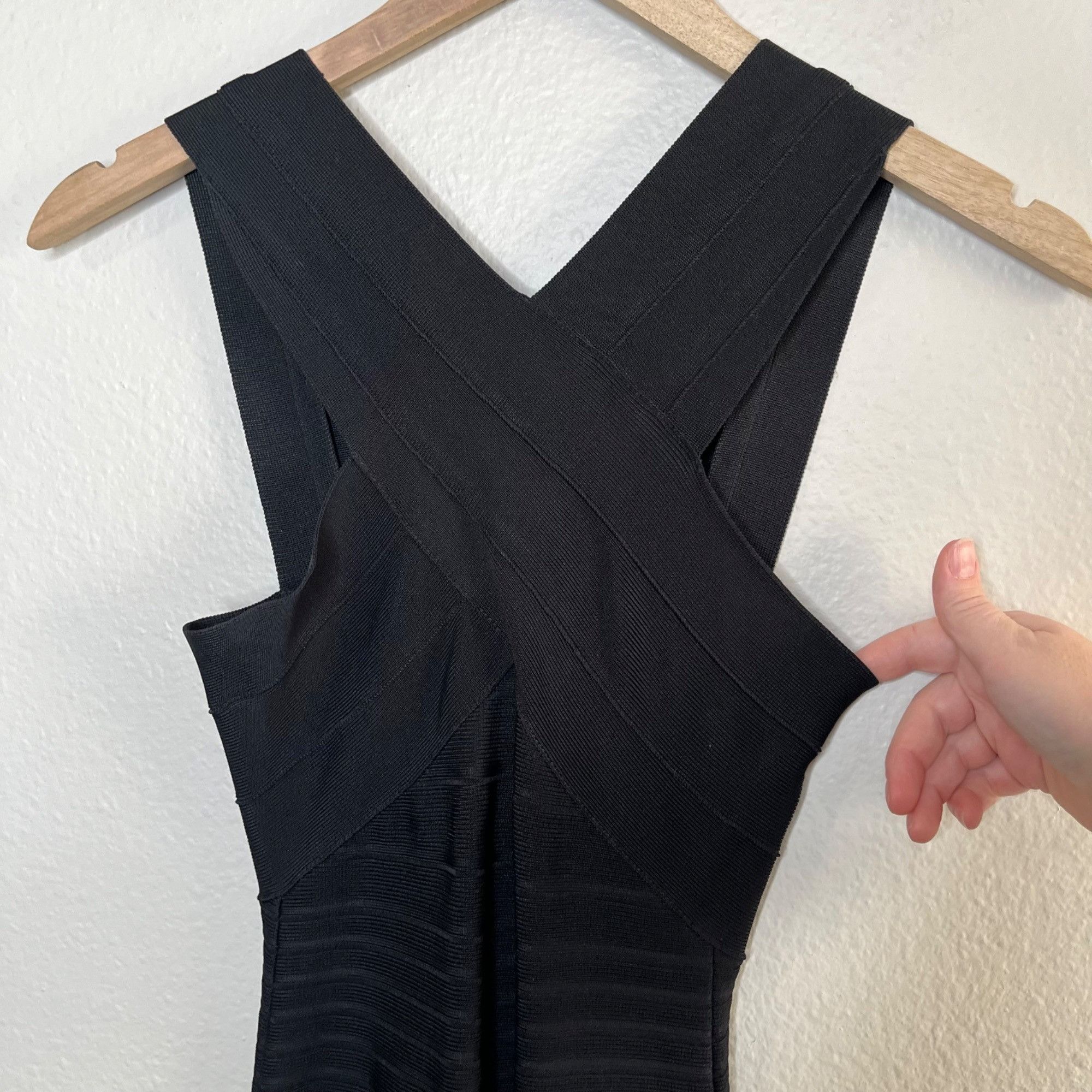 Herve Leger Herve Leger Stella Black Bandage Bodycon Midi Dress XXS Slee Size XXS / US 00 / IT 34 - 2 Thumbnail