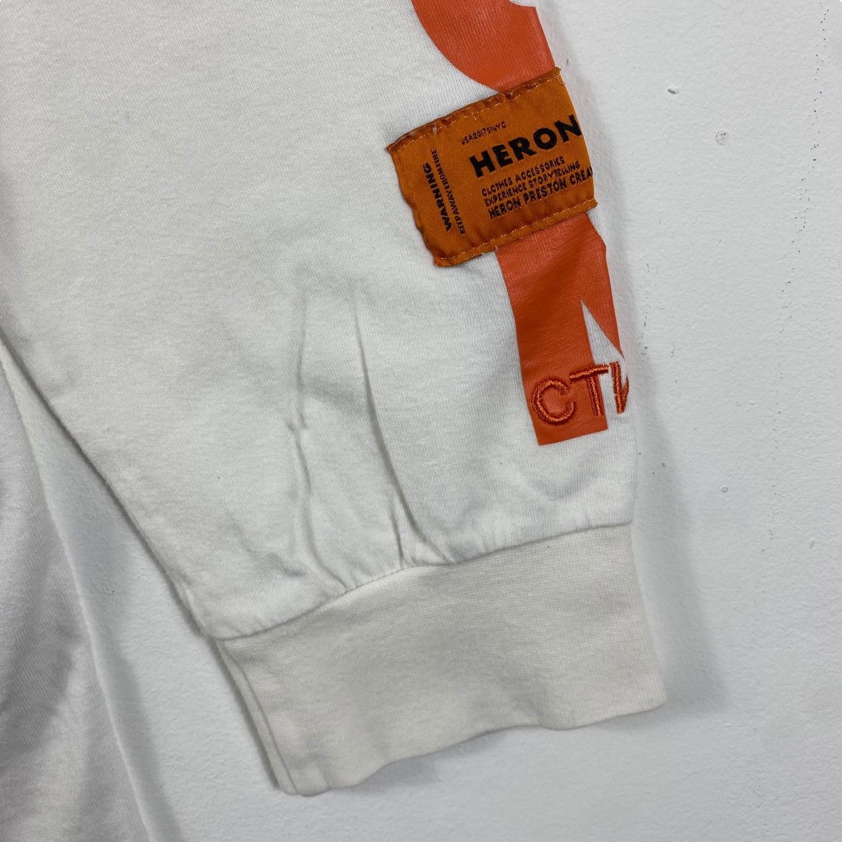 Heron Preston HERON PRESTON Long Sleeve Graphic Tee Shirt Large Size Size US L / EU 52-54 / 3 - 3 Thumbnail