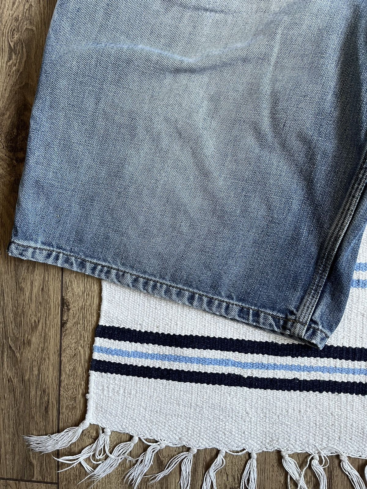 Carhartt Vintage Carhartt Single Knee Bermuda Blue Denim Faded Shorts Size US 36 / EU 52 - 8 Thumbnail