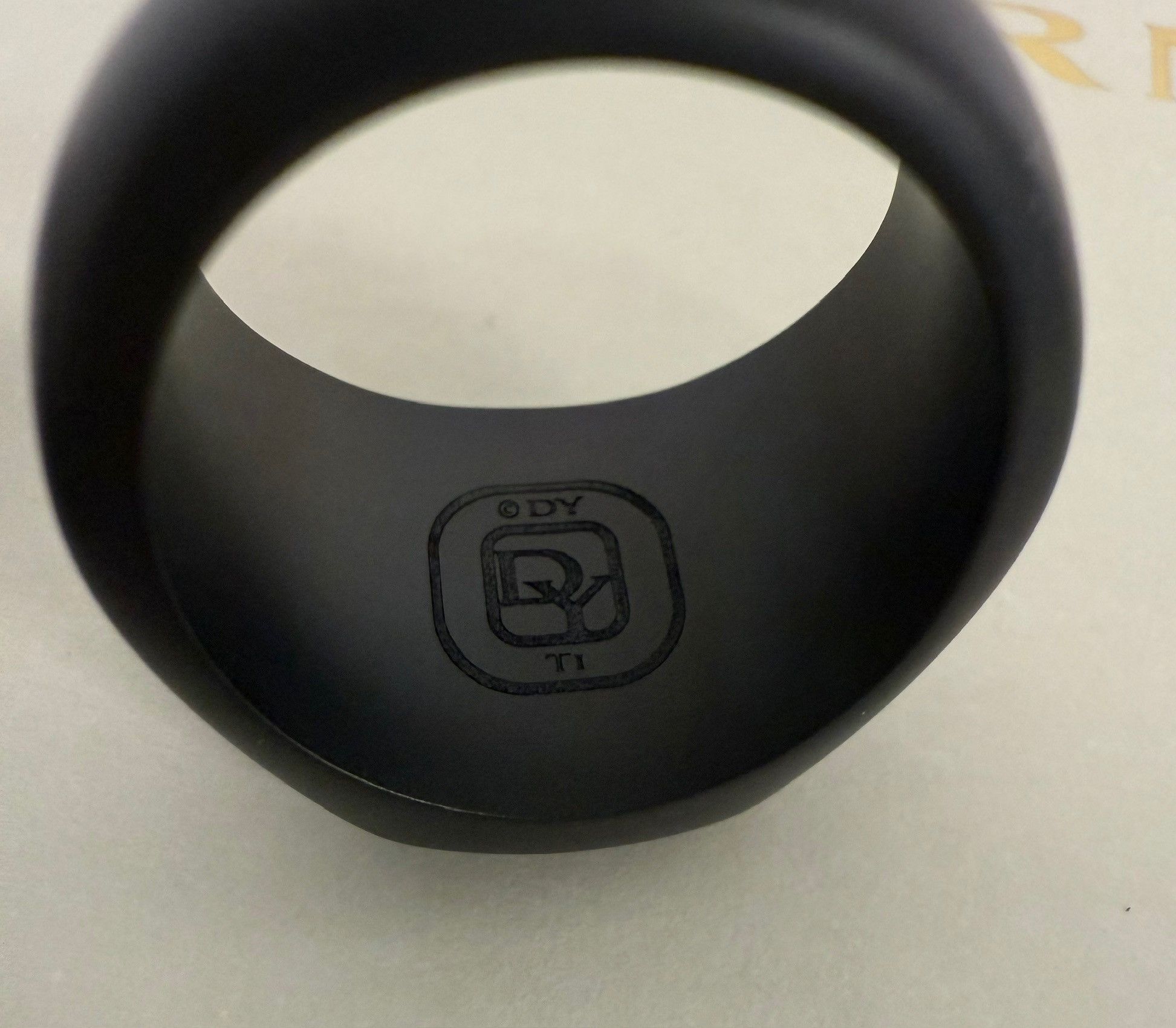 David Yurman David Yurman Black Titanium Men's Carnelian Signet Ring Size ONE SIZE - 4 Thumbnail