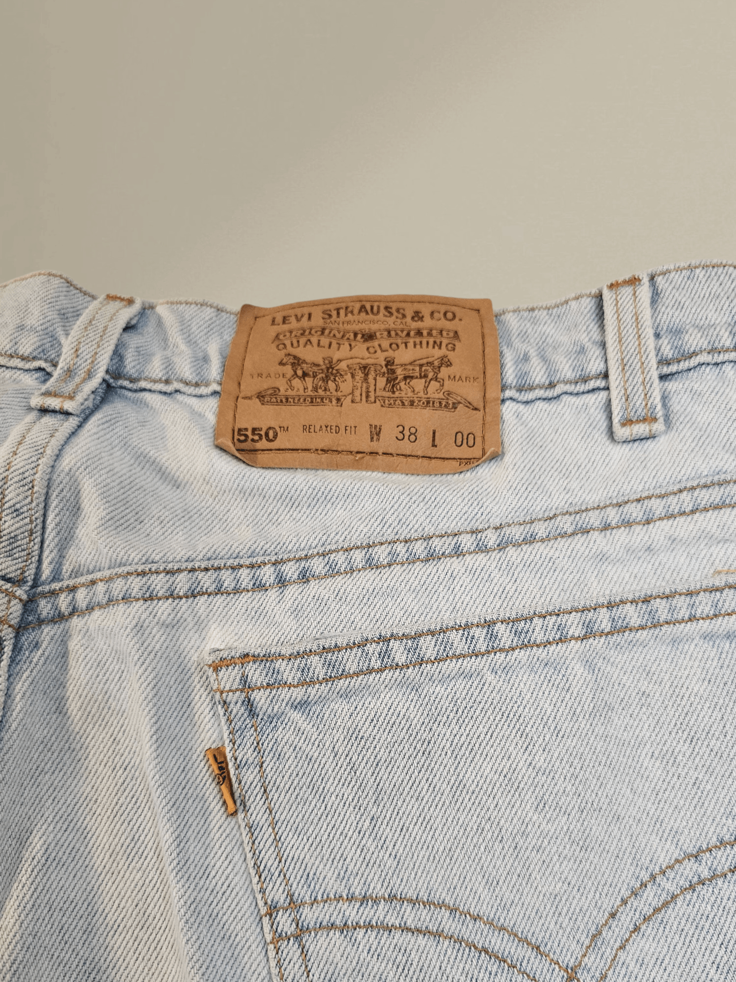 Levi's Vintage 90's Orange Tab Levi's Shorts Size 38 Size US 38 / EU 54 - 1 Thumbnail
