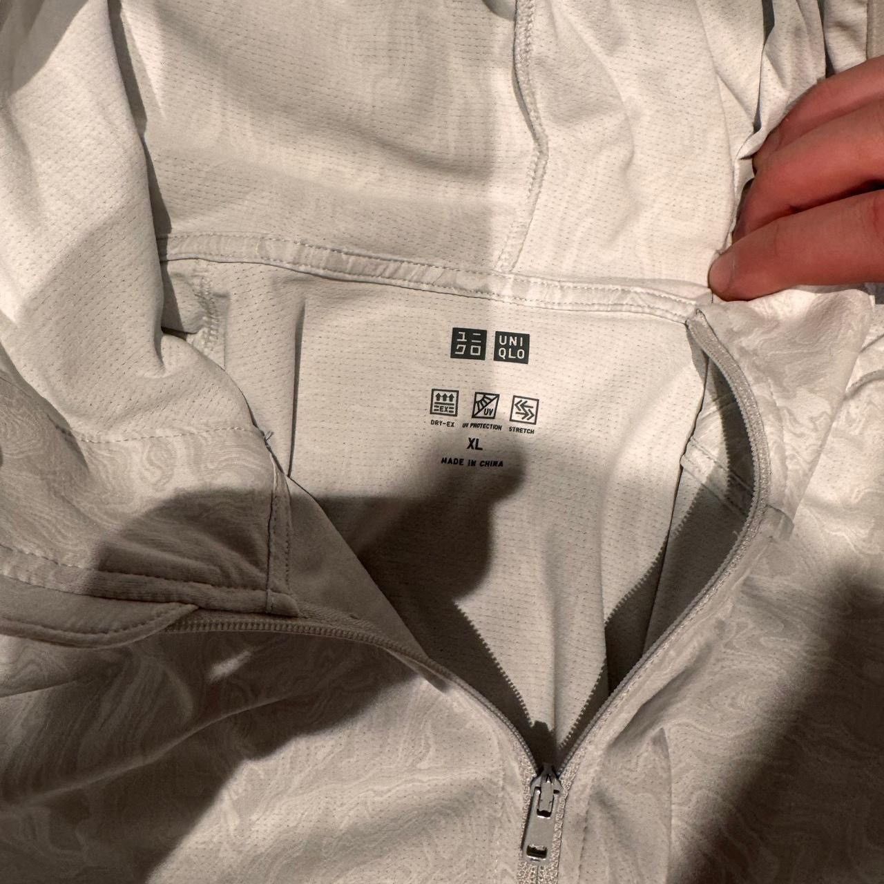 Uniqlo Uniqlo Light Windbreaker Size US XL / EU 56 / 4 - 2 Thumbnail