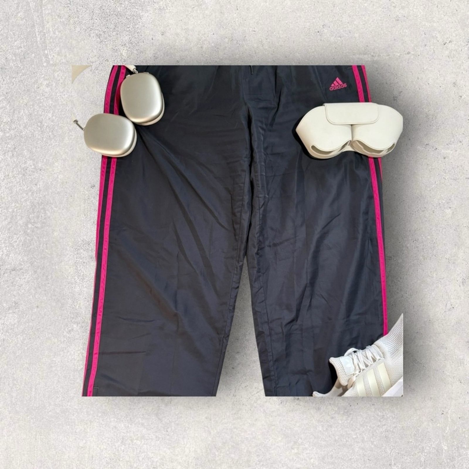 Adidas Adidas Black Track Pants with Pink Stripes Size 34" / US 12 / IT 48 - 2 Thumbnail