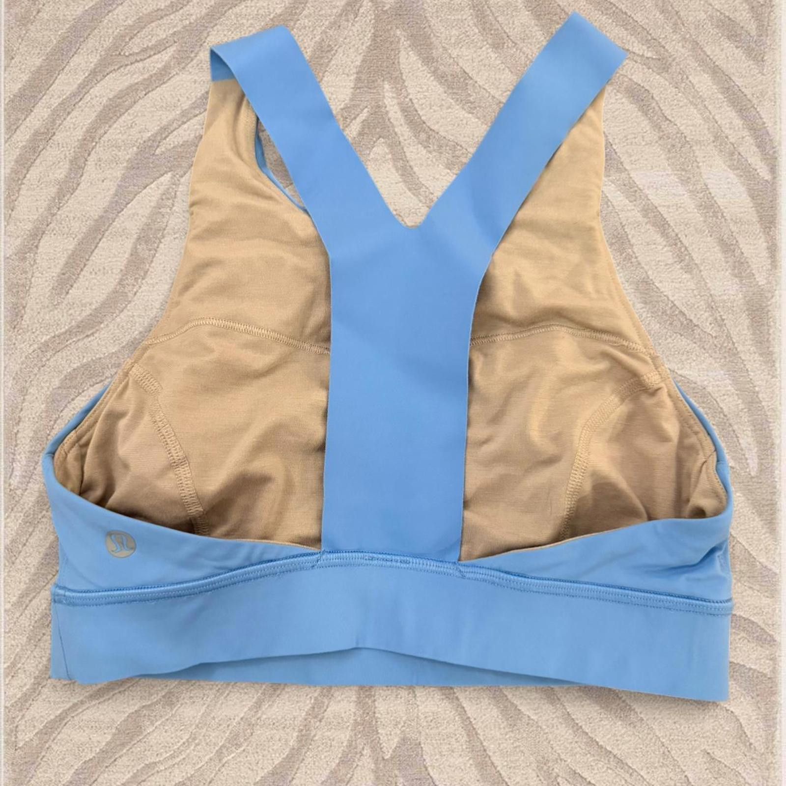 Lululemon Sky blue Lululemon bra/top. High neck, razorback like back. Size S / US 4 / IT 40 - 4 Thumbnail
