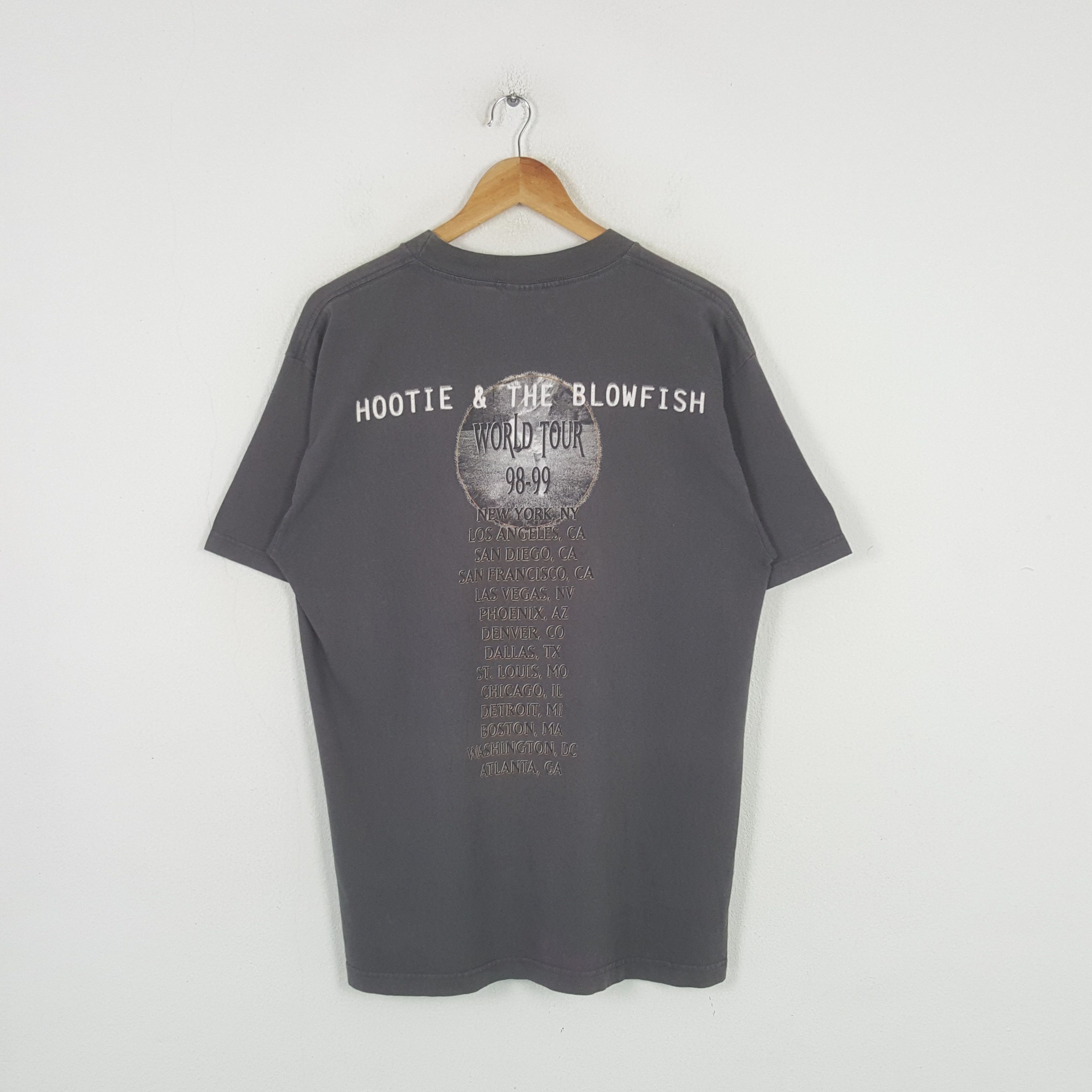 Band Tees Vintage Hootie & The Blowfish American Rock Band Tshirt 31 Size US M / EU 48-50 / 2 - 3 Thumbnail