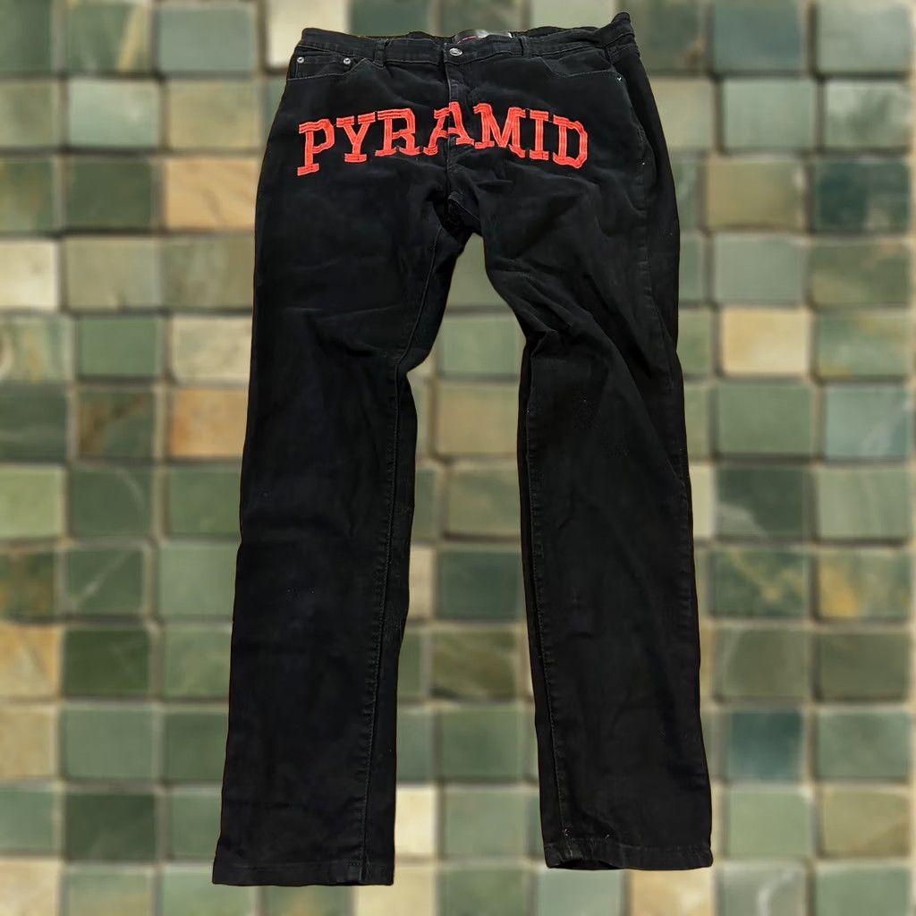 Black Pyramid Black Pyramid Jeans 38 Denim Black Embroidered Red Straight Men 30in Size US 38 / EU 54 - 1 Thumbnail